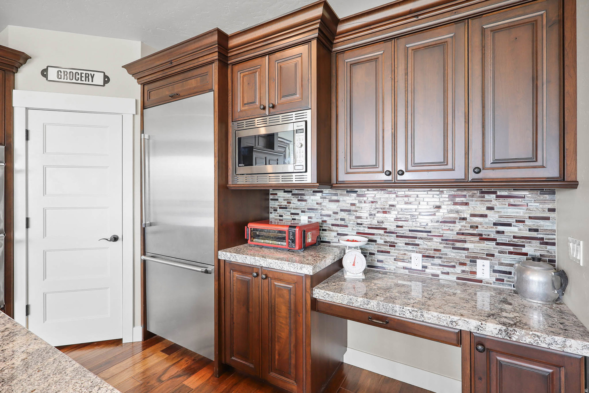 main property photo 21