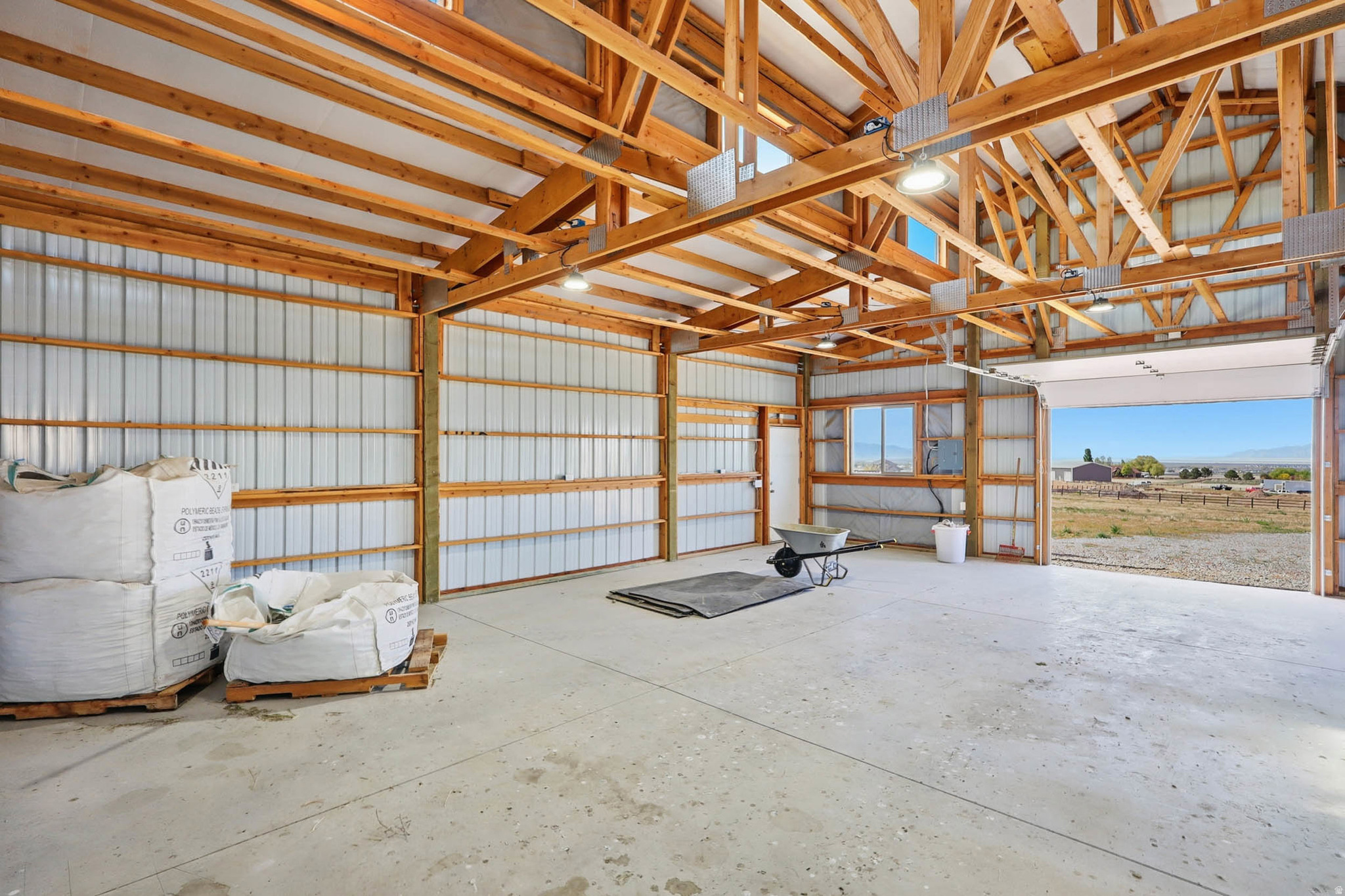 main property photo 81