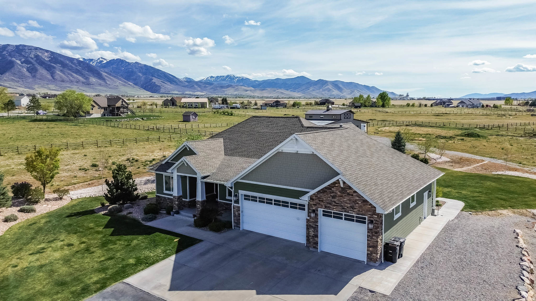main property photo 83