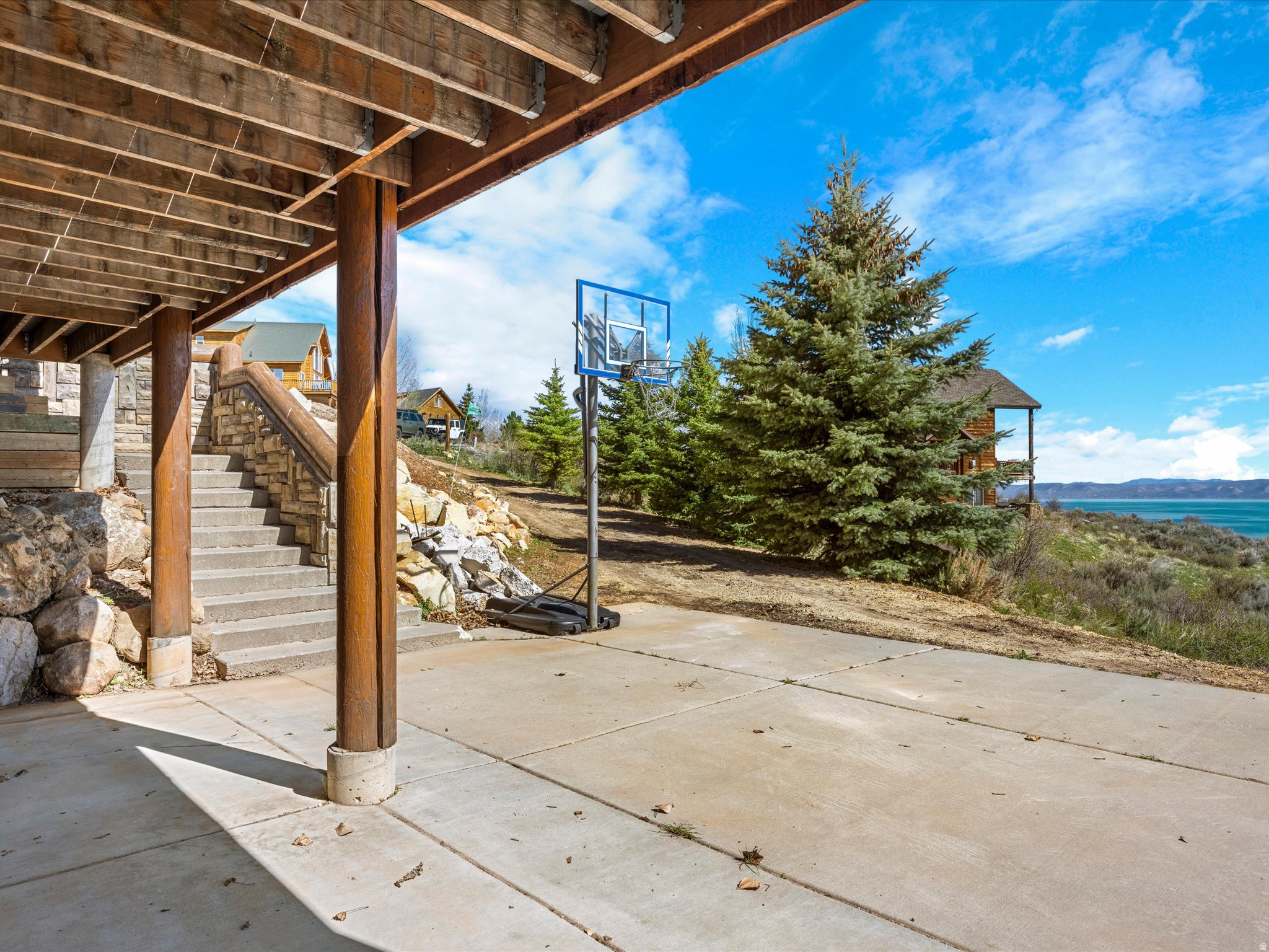 main property photo 35