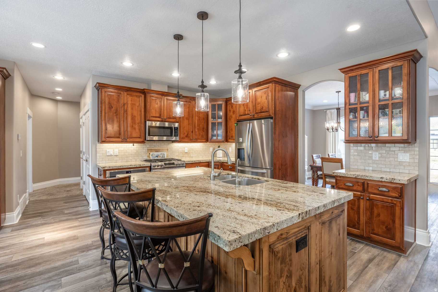 main property photo 17
