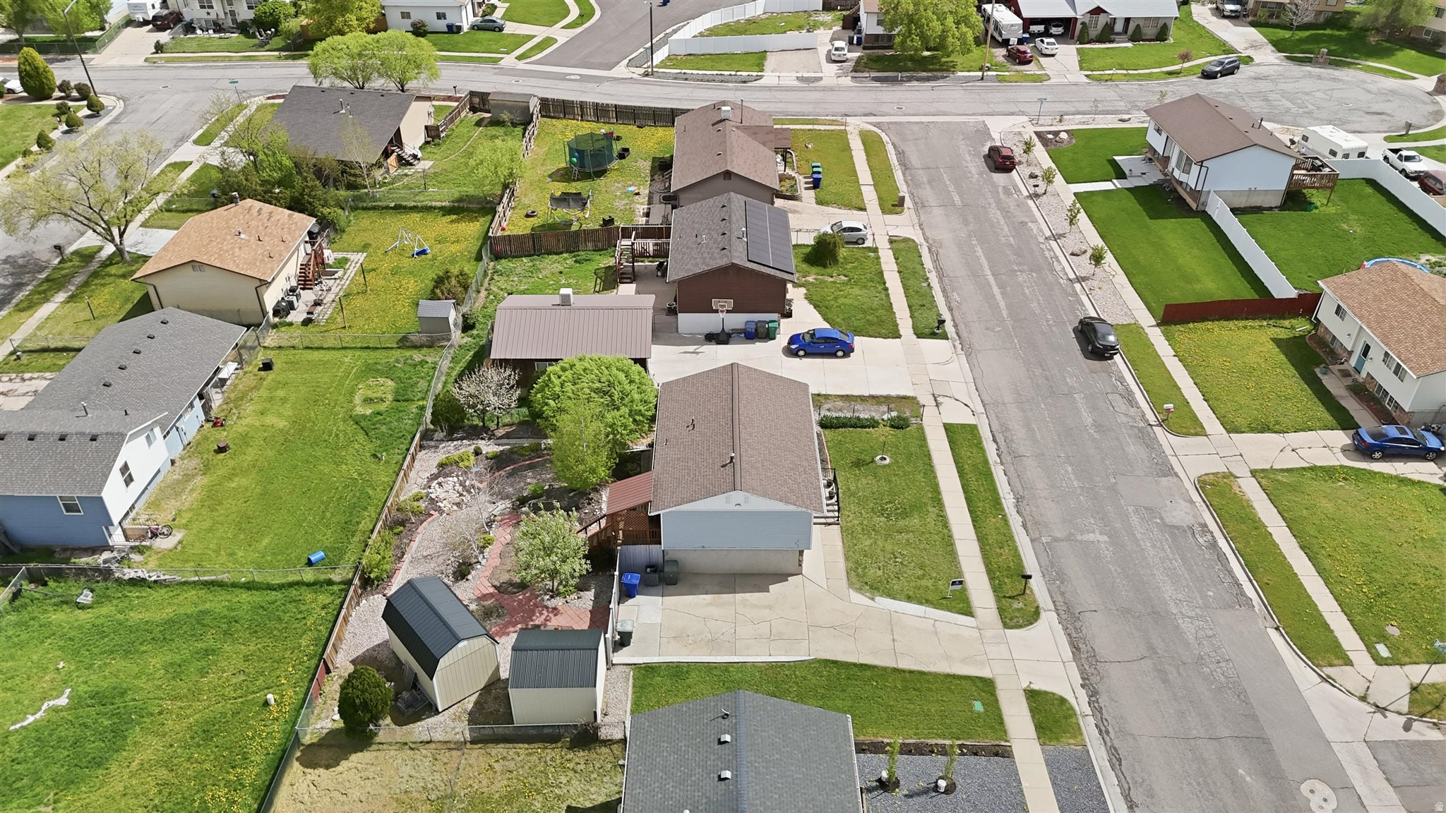 main property photo 38