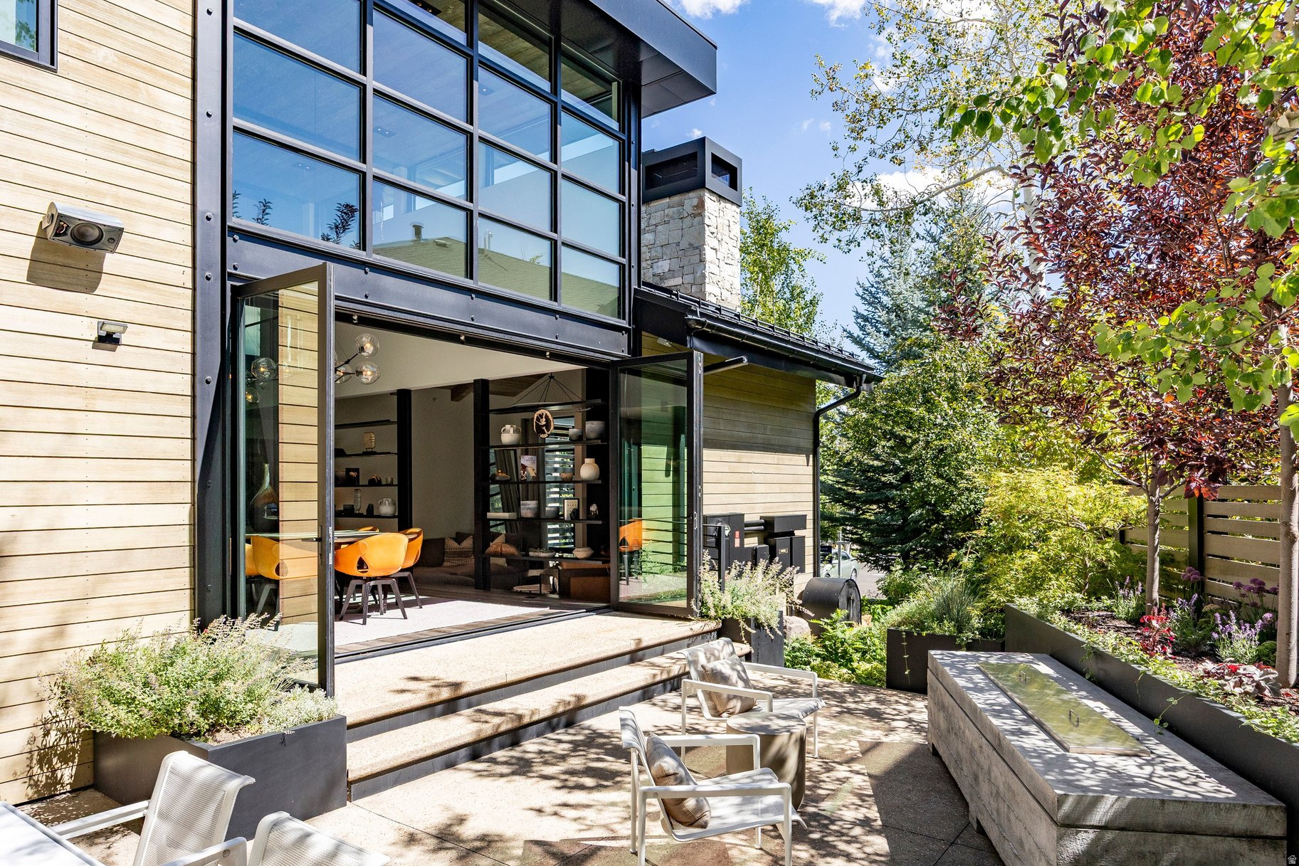 main property photo 67