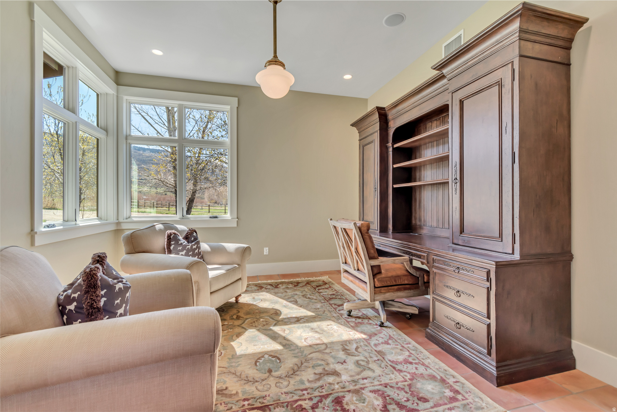 main property photo 75