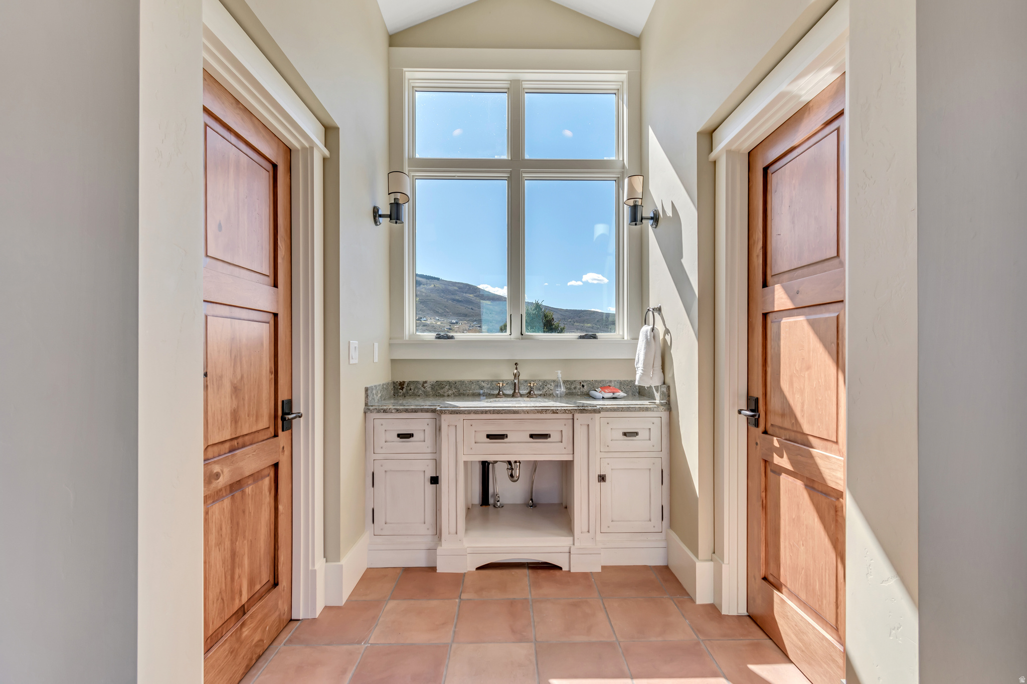 main property photo 79