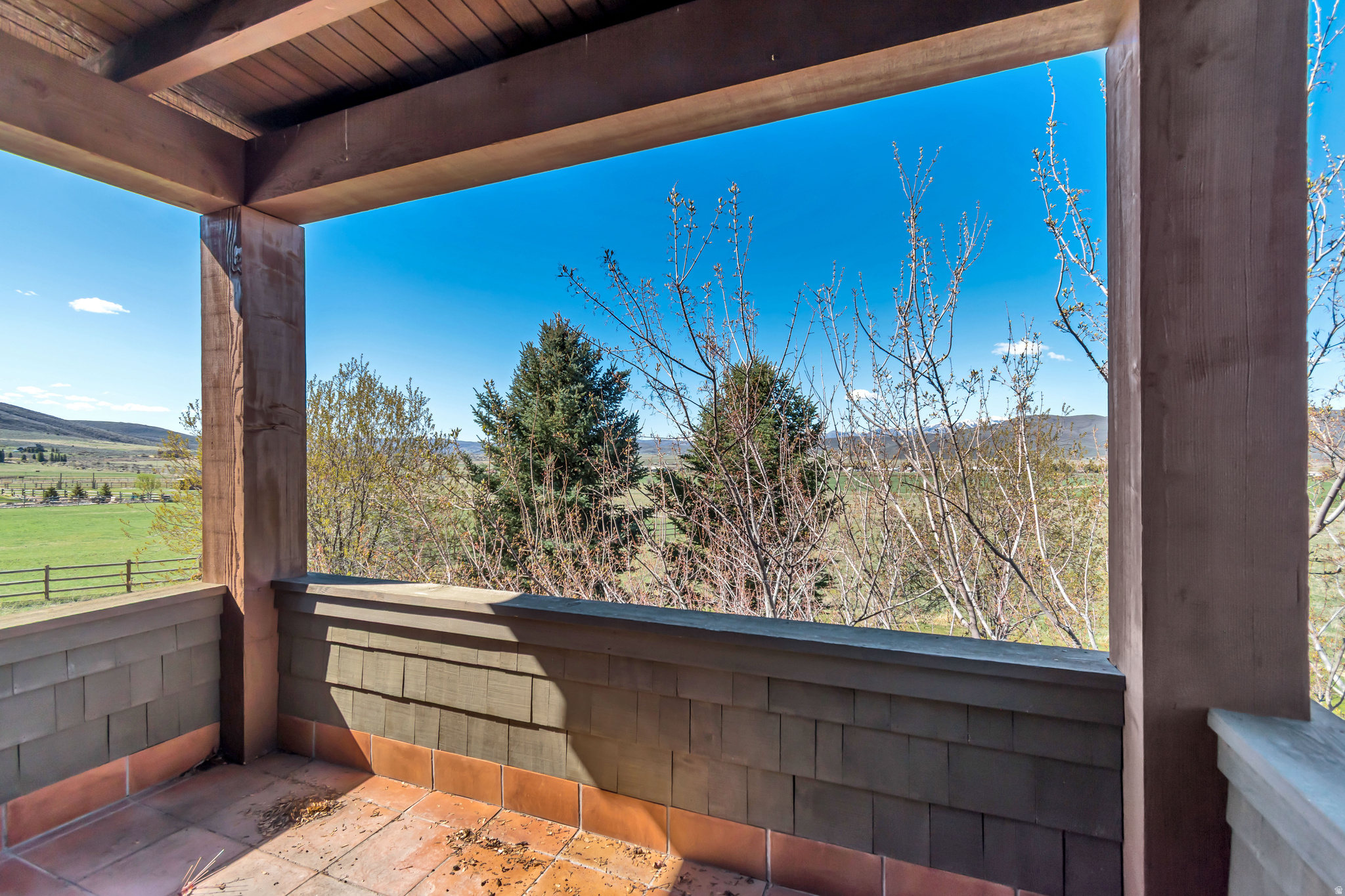 main property photo 81