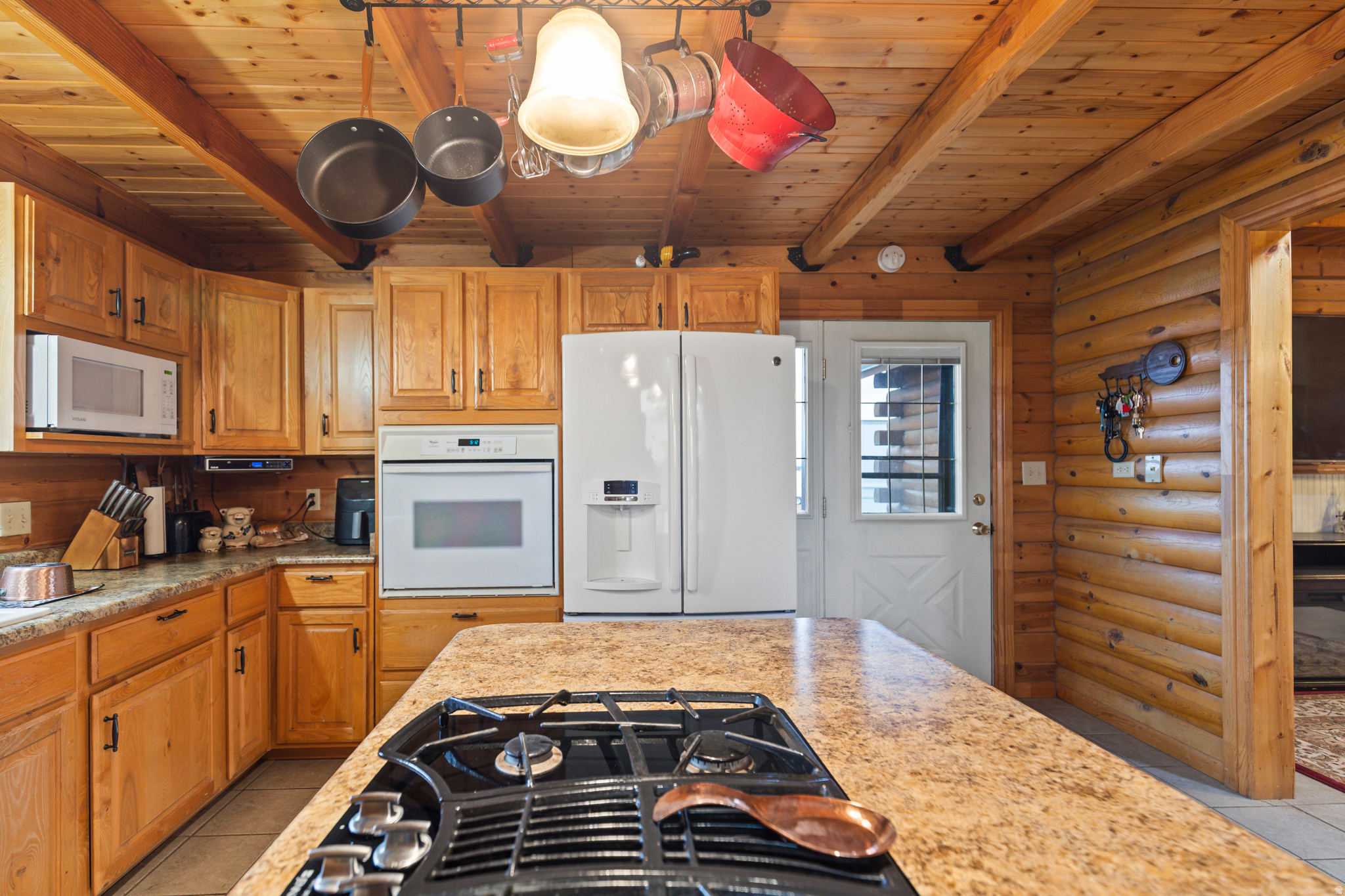 main property photo 16