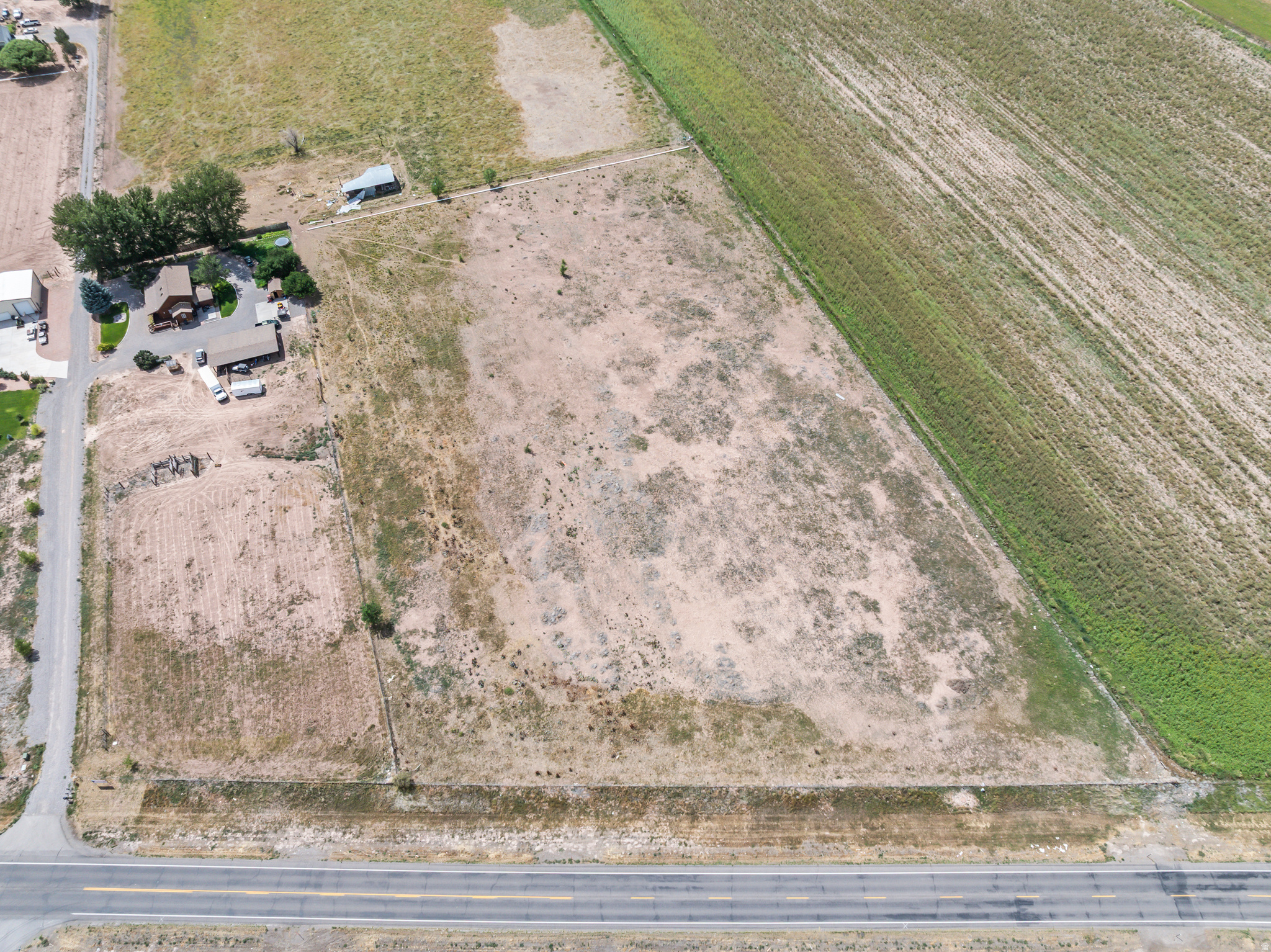 main property photo 78