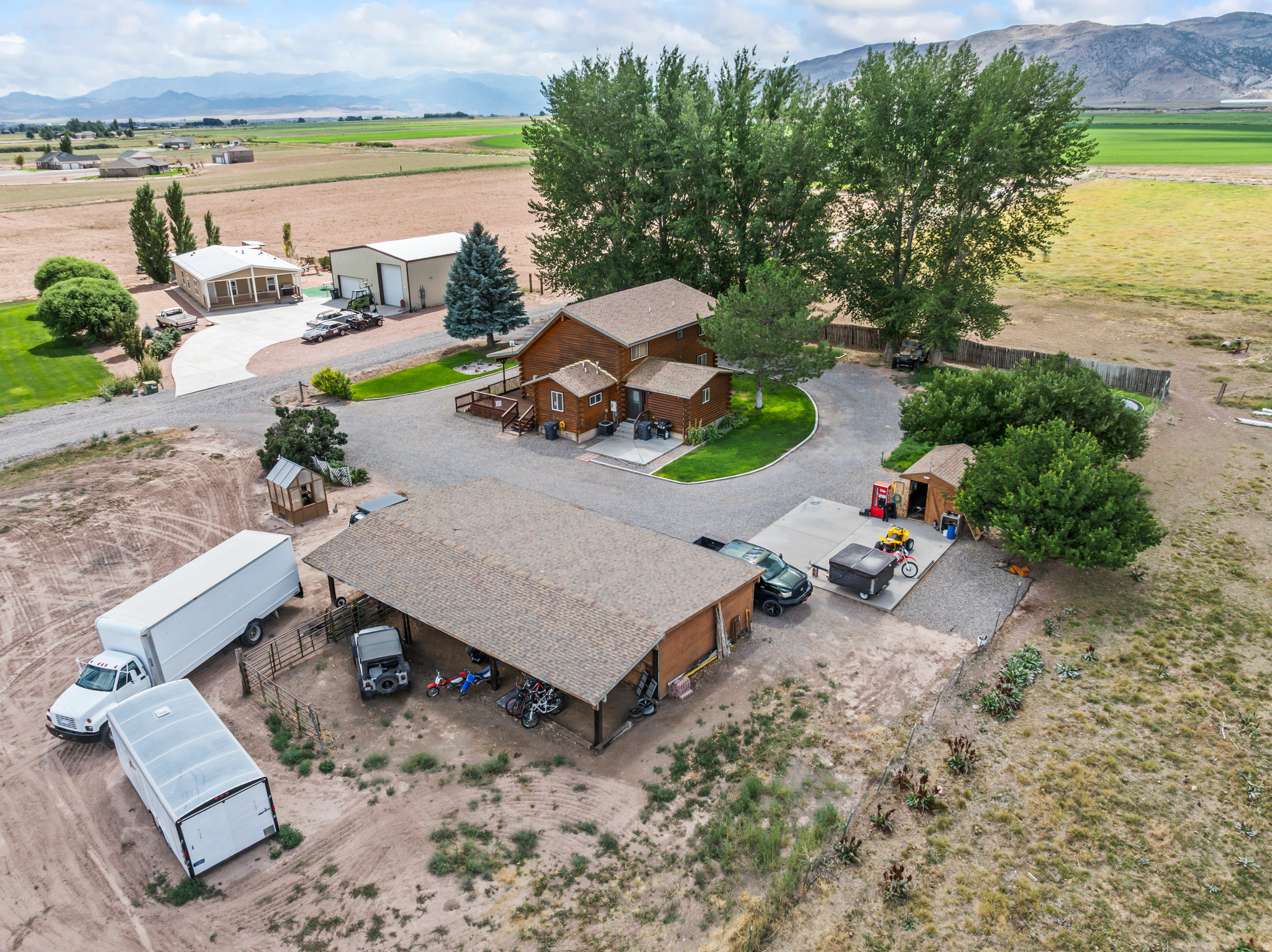 main property photo 92