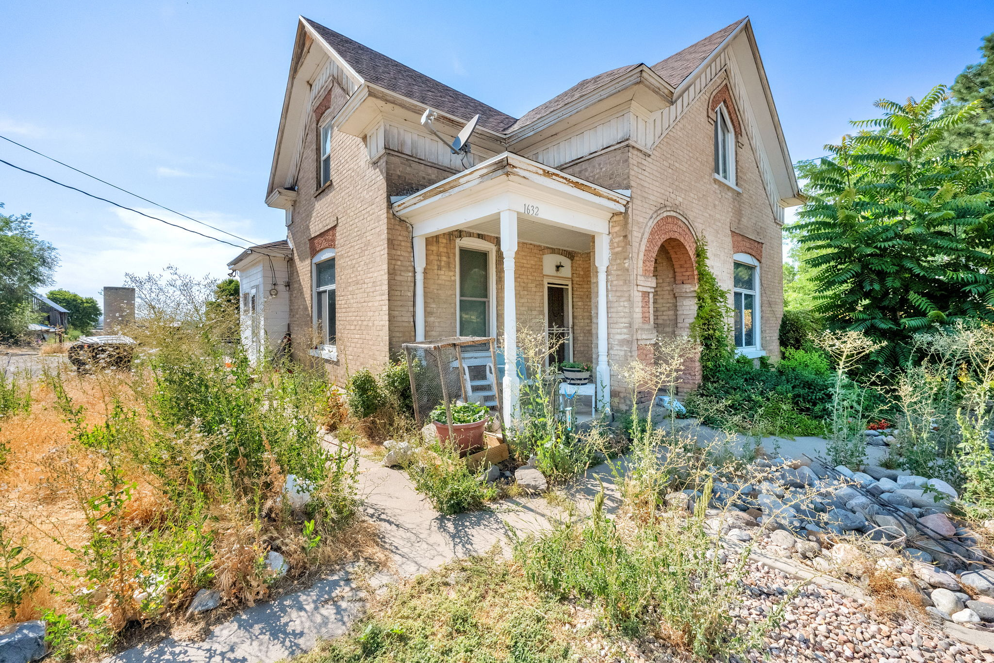 main property photo 27