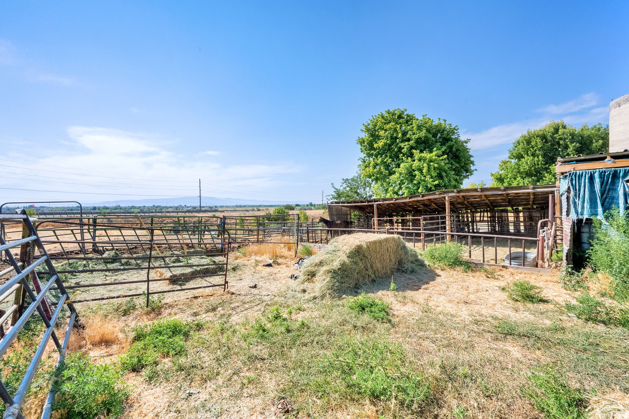 main property photo 35