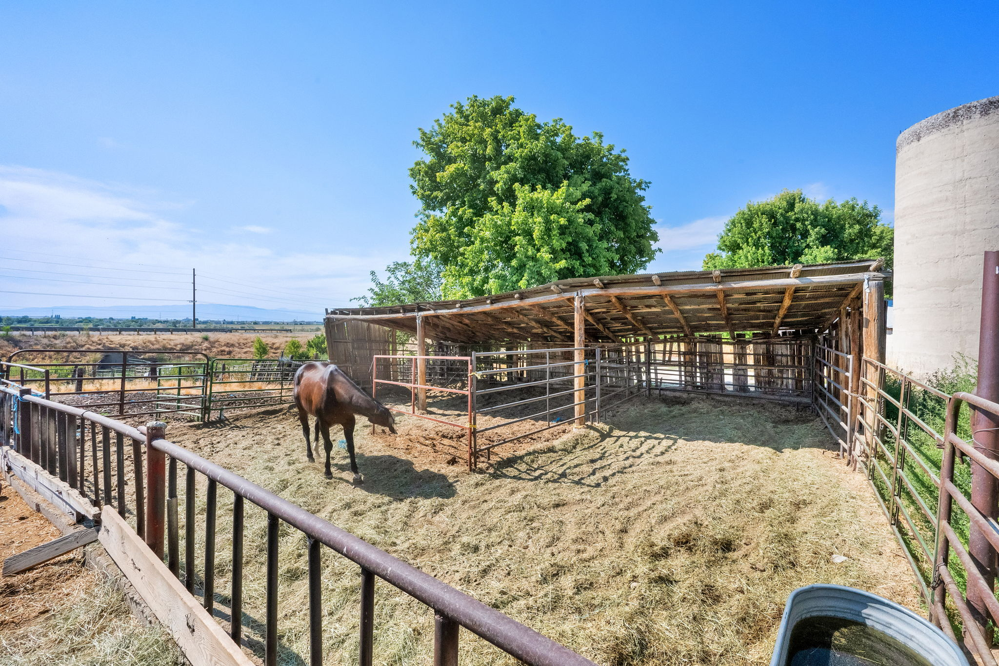main property photo 36