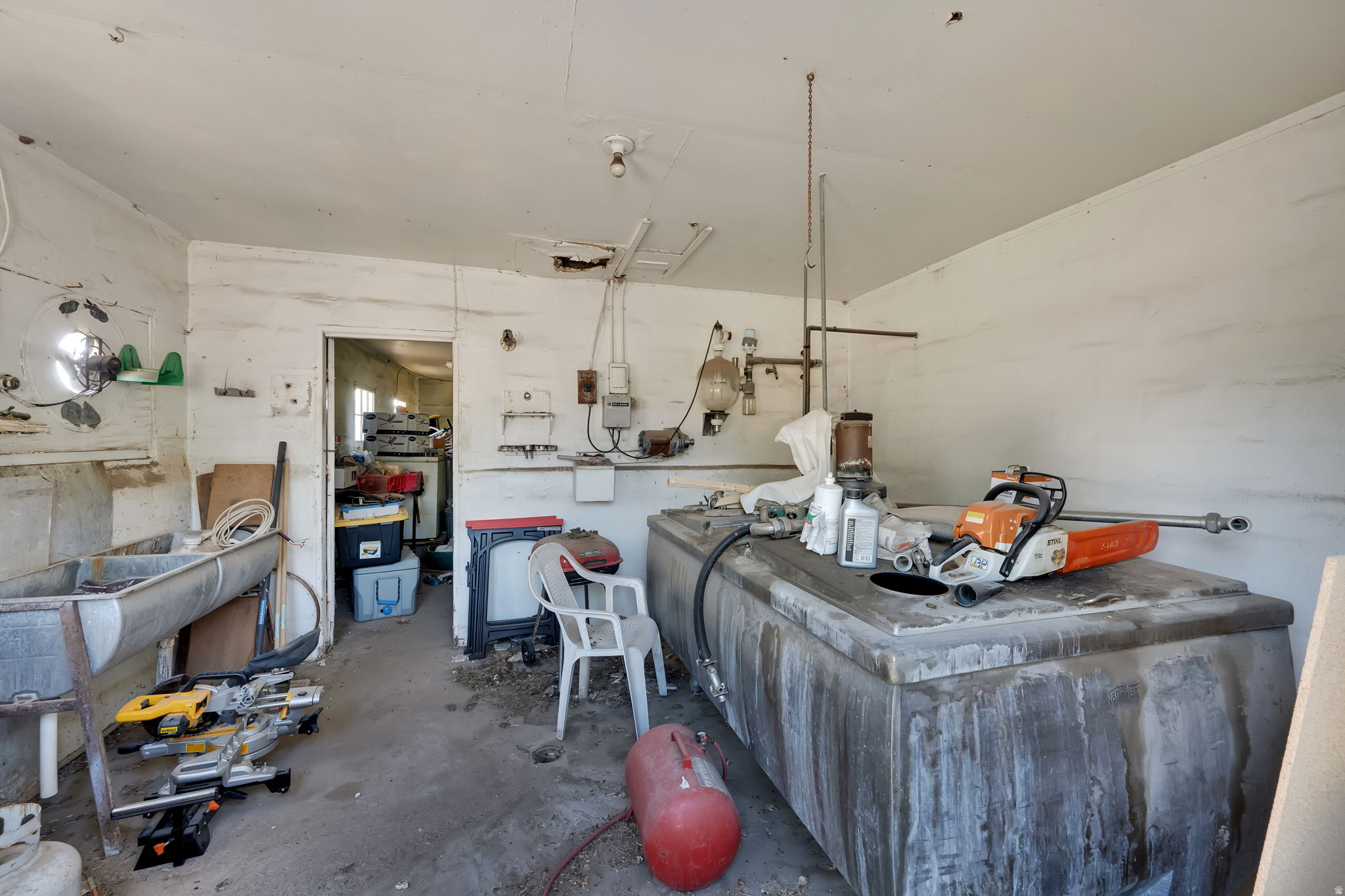 main property photo 47