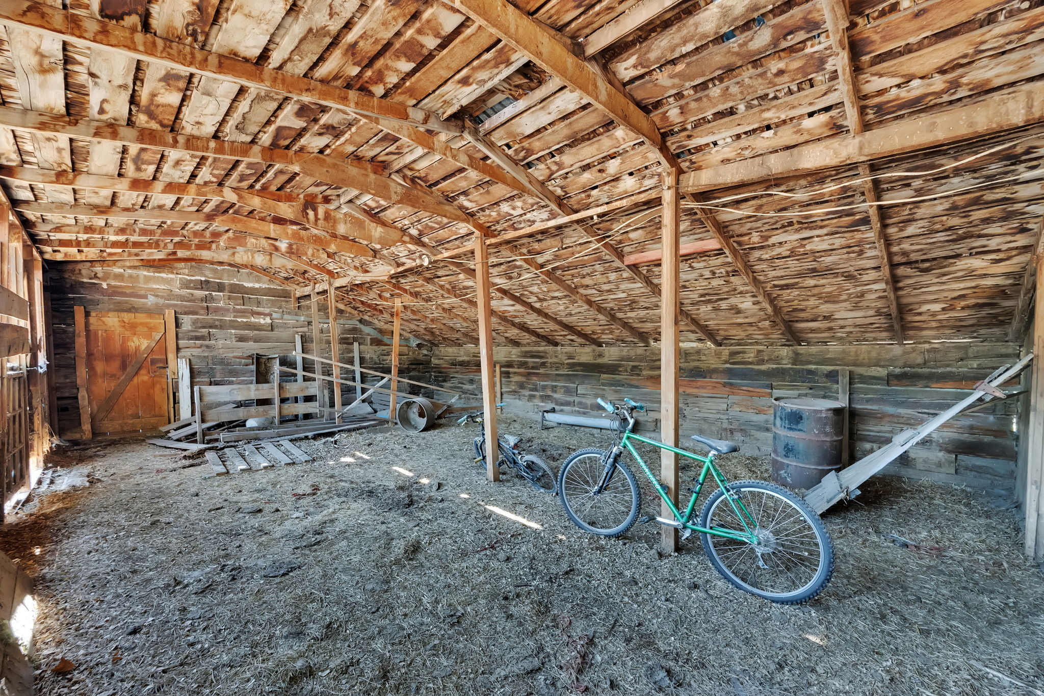 main property photo 51