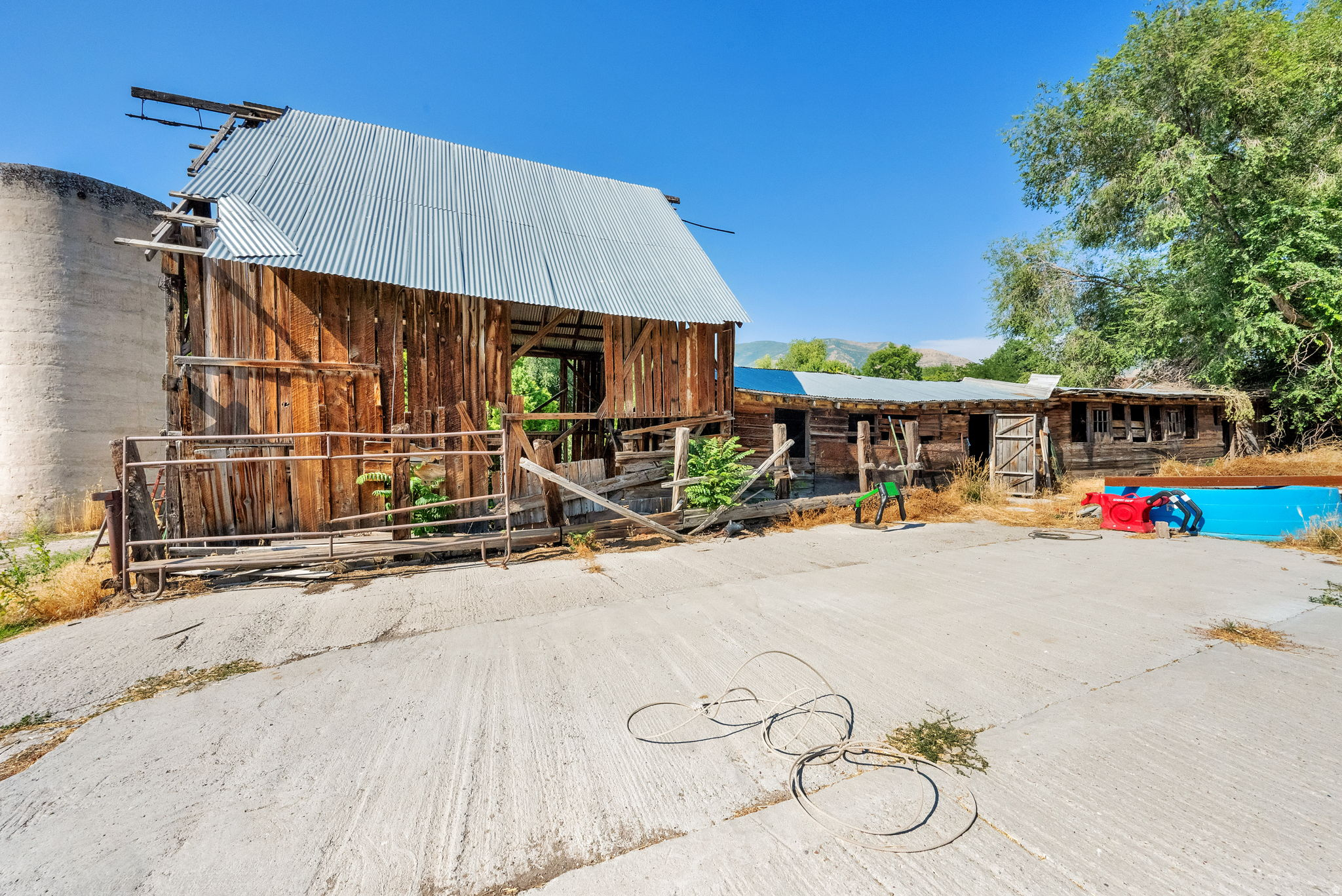main property photo 53