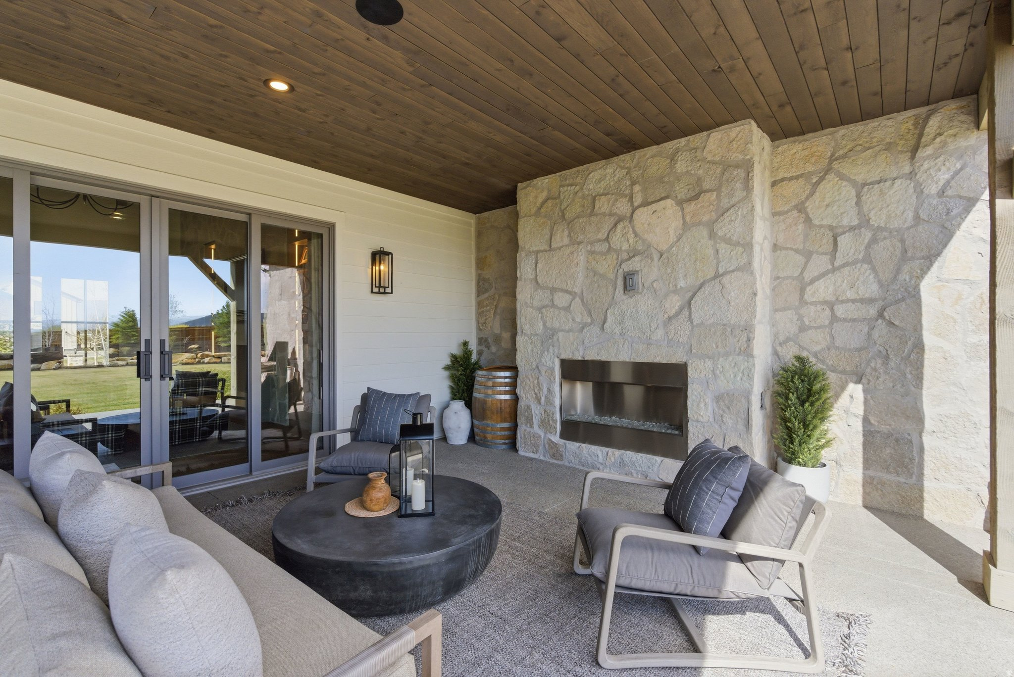 main property photo 60
