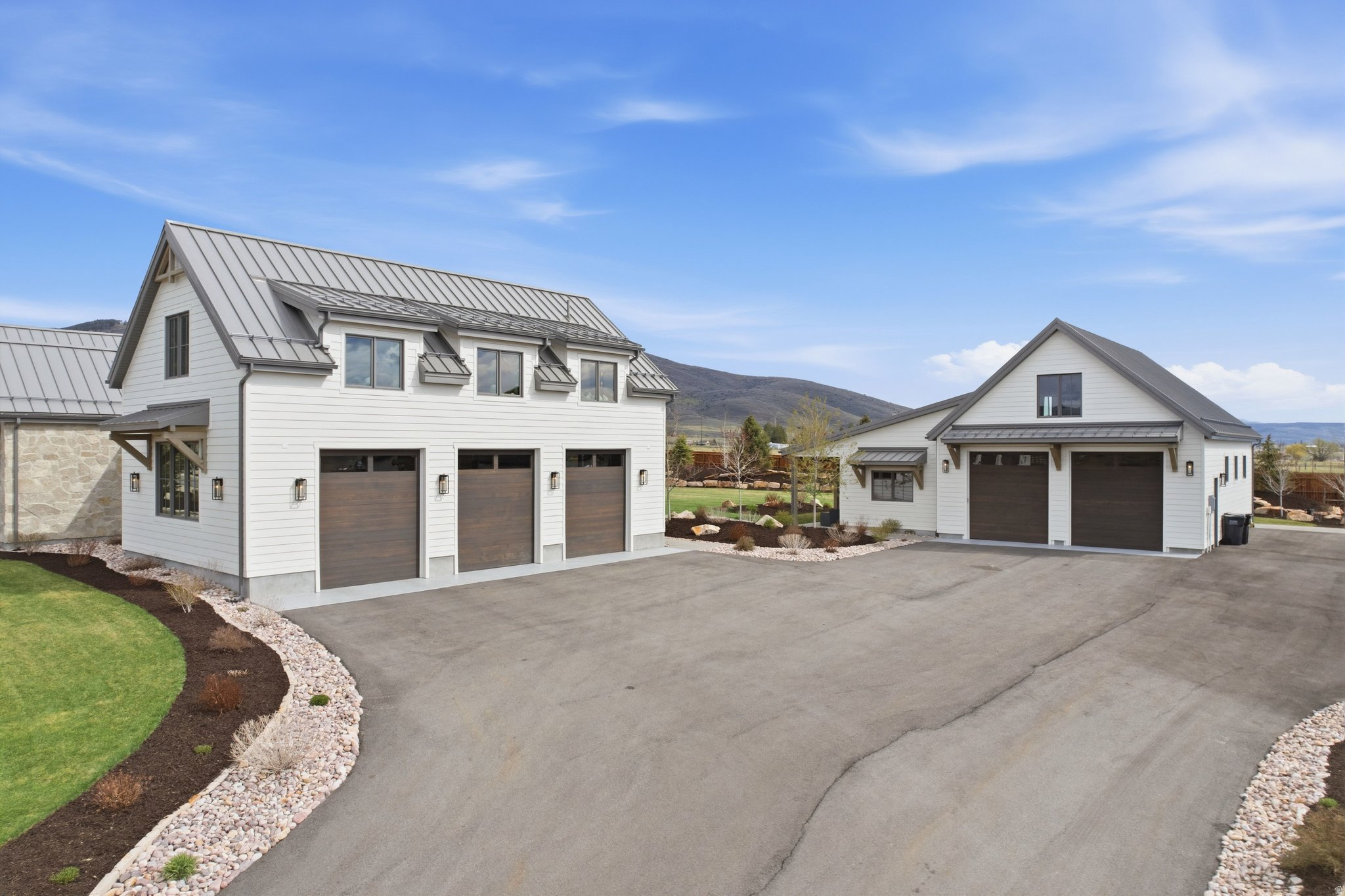 main property photo 68