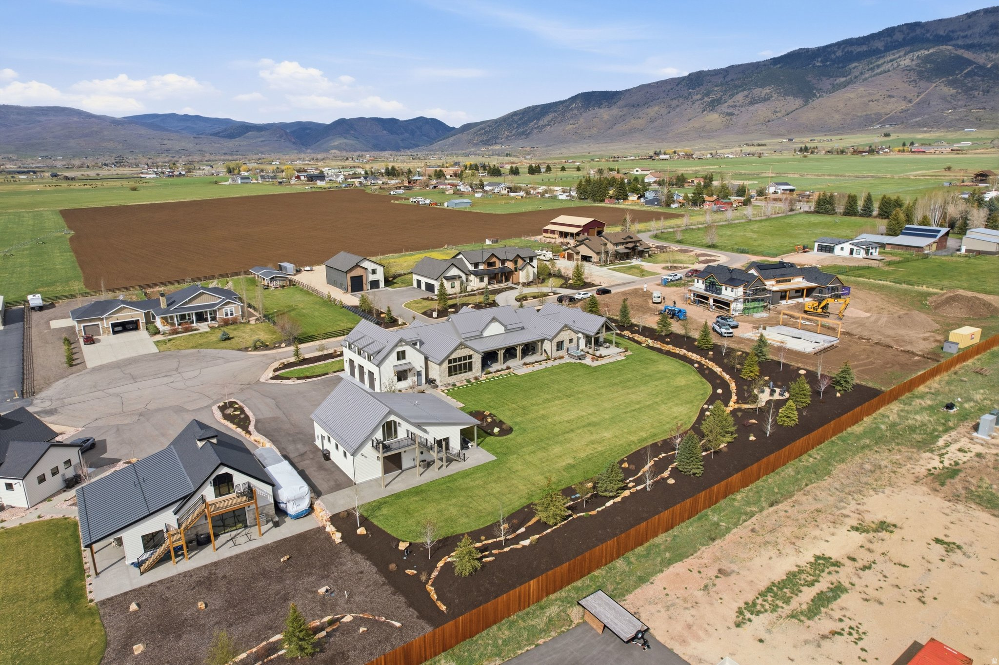 main property photo 79