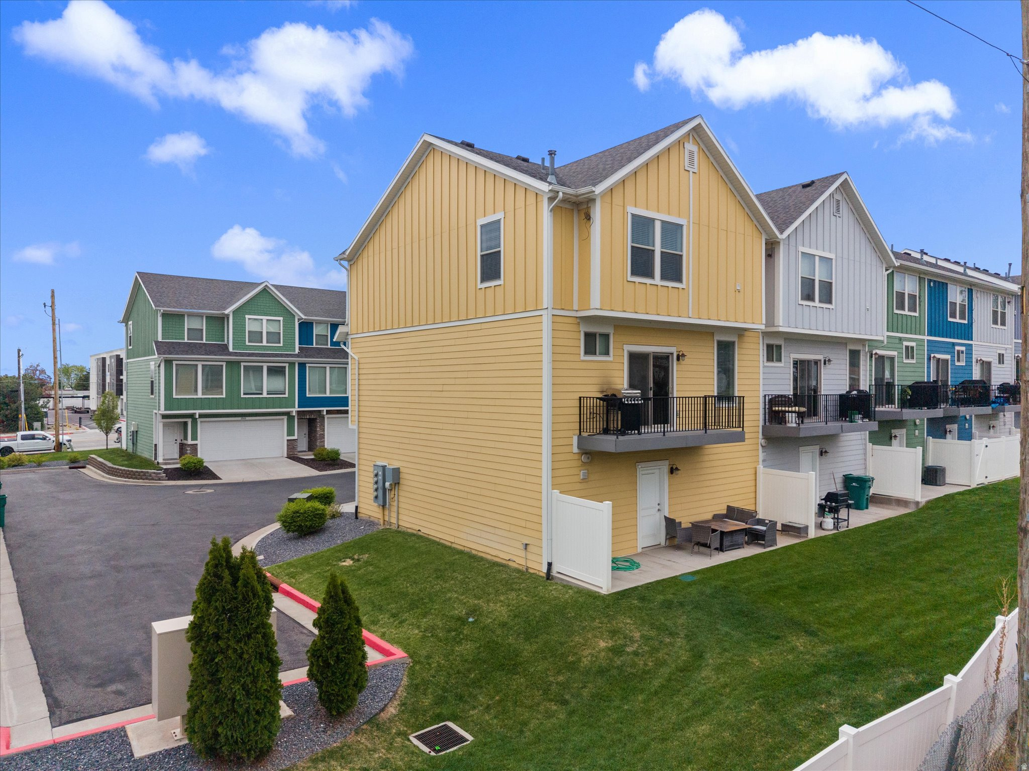 main property photo 50