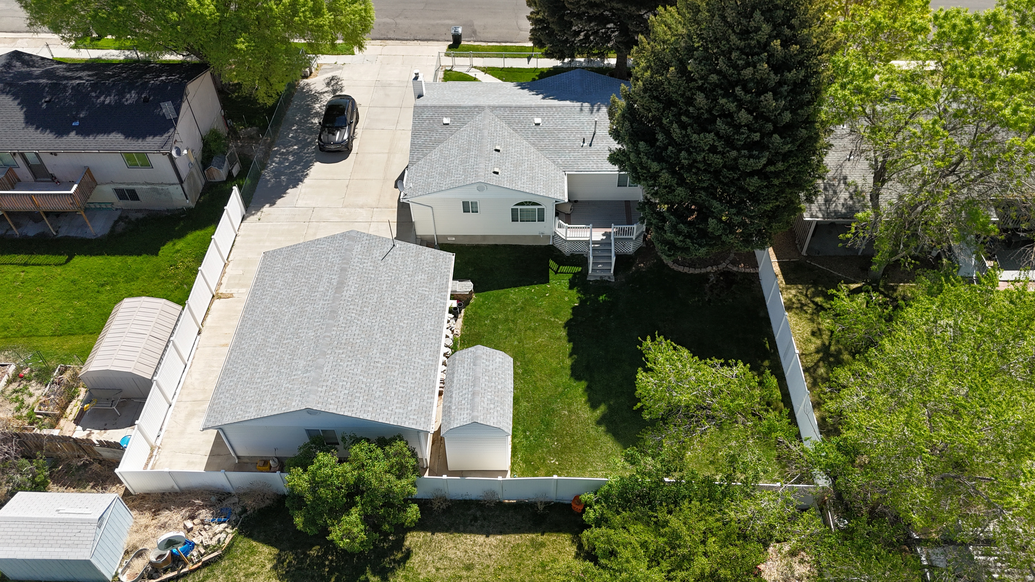 main property photo 43