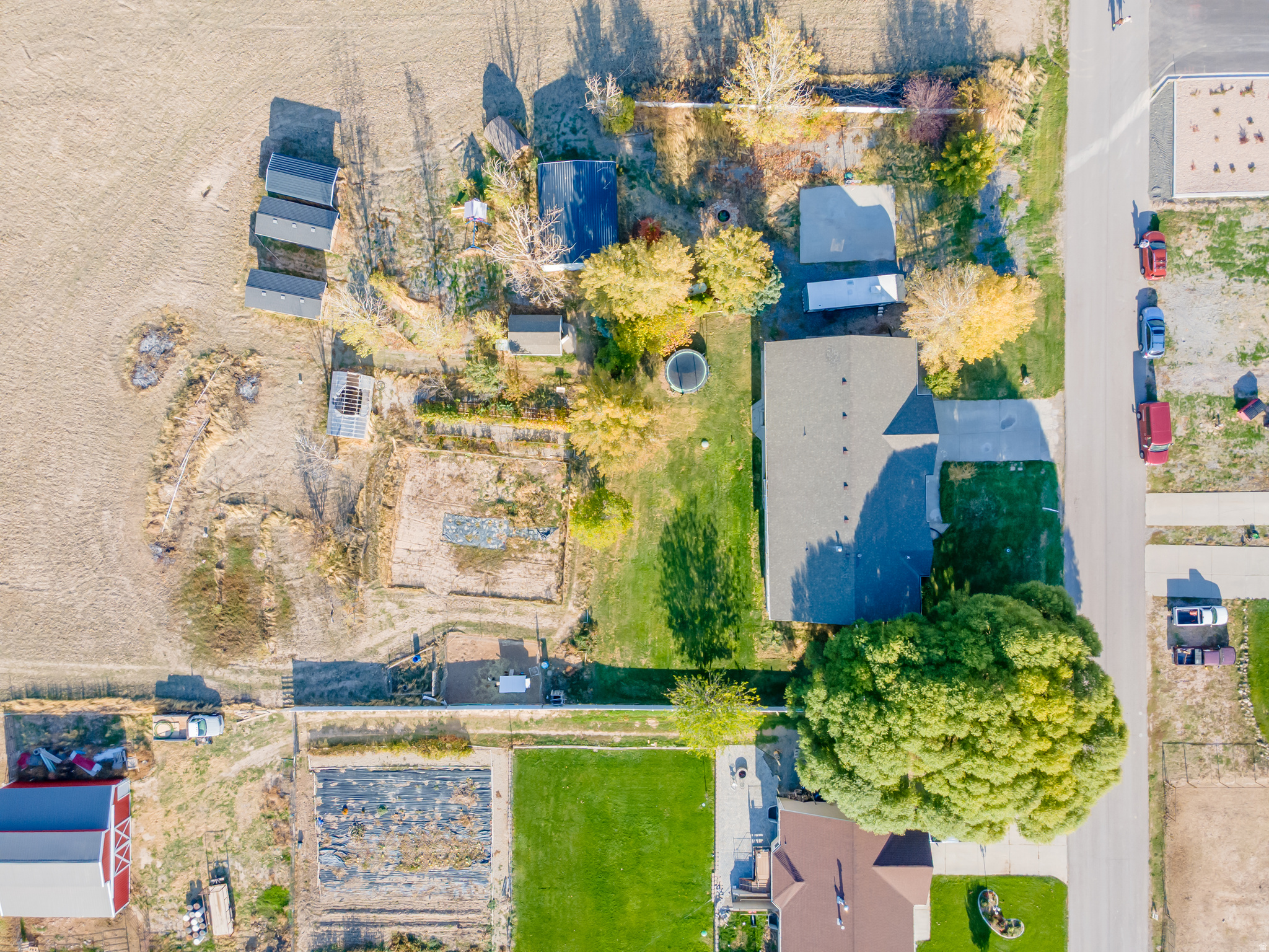 main property photo 38