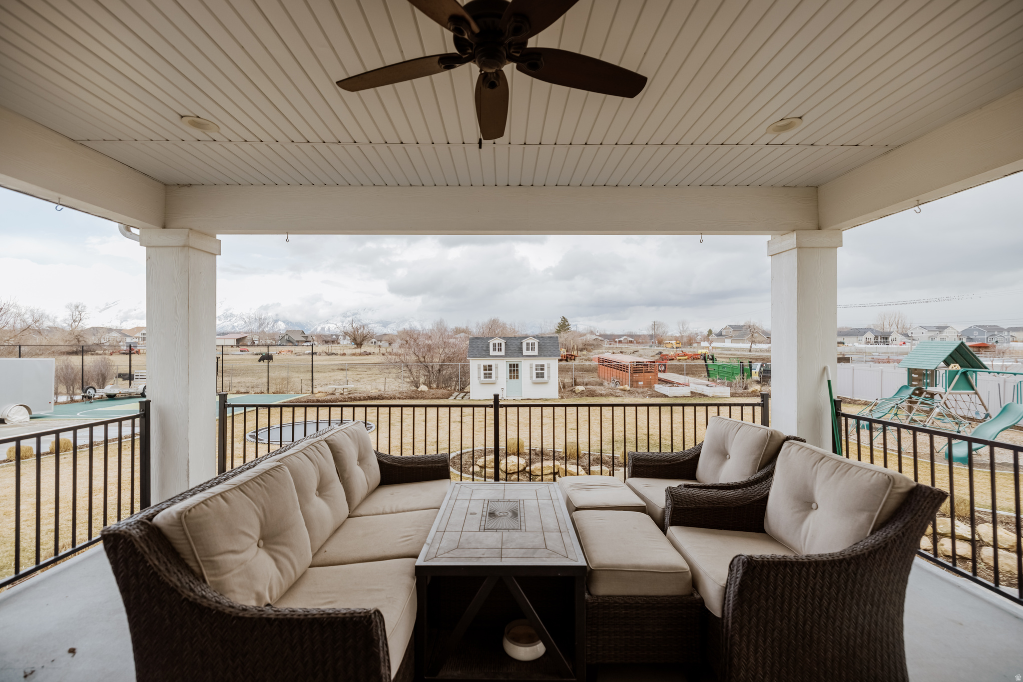 main property photo 74