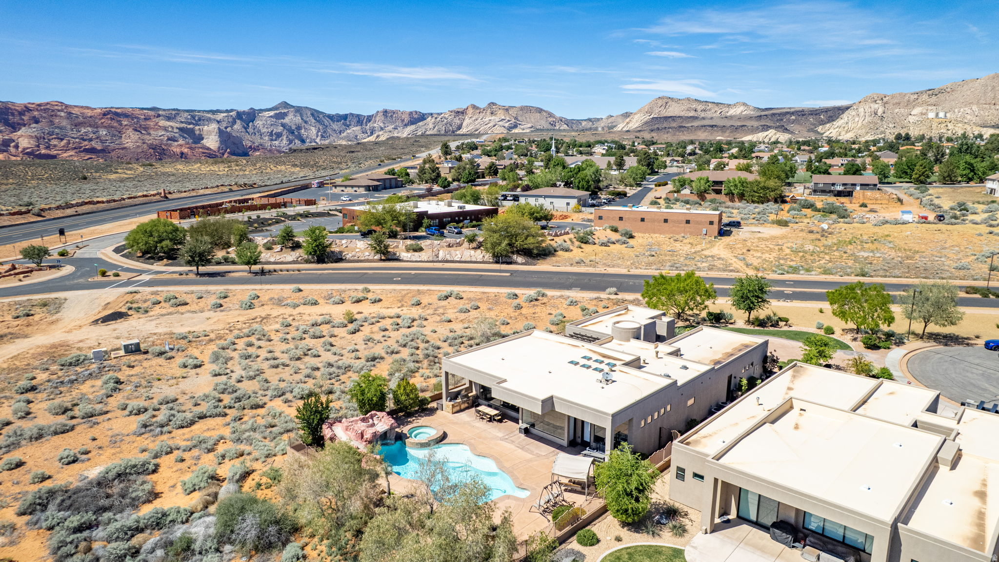 main property photo 44
