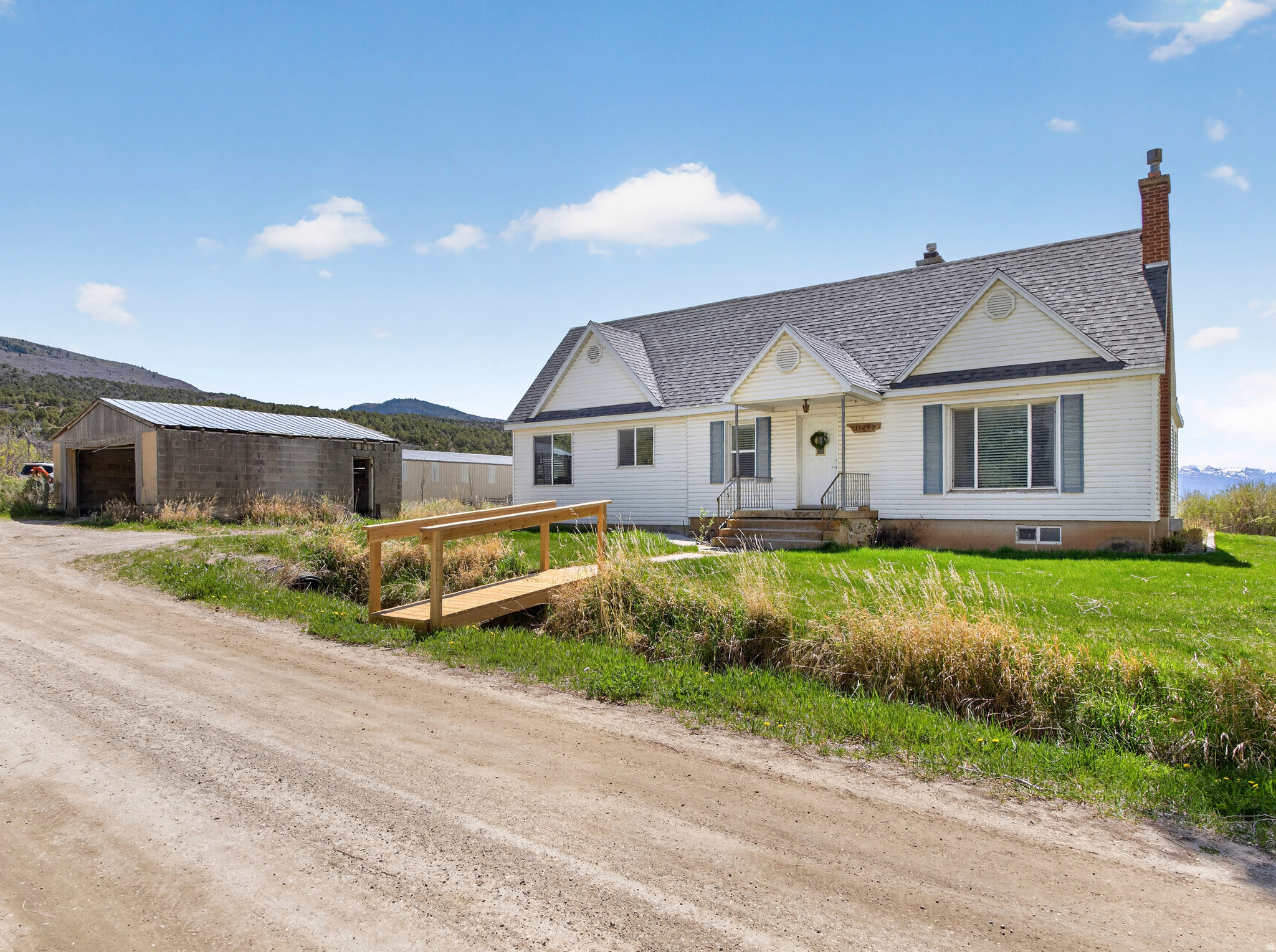 main property photo 33
