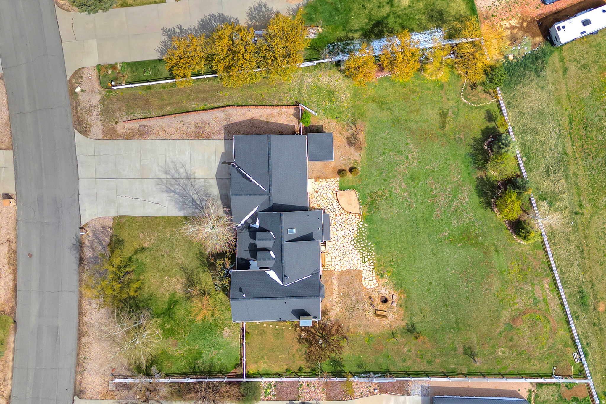 main property photo 29