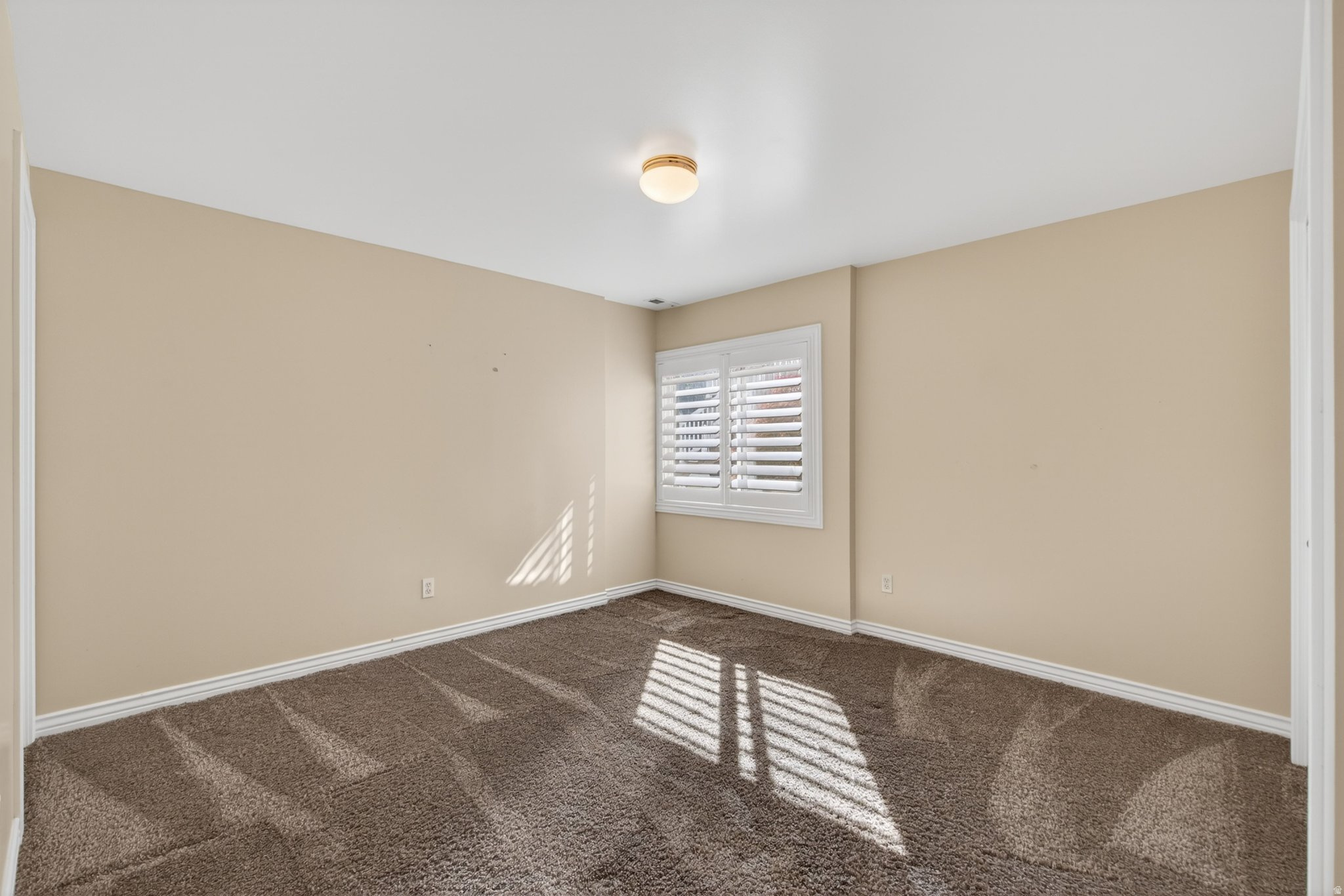 main property photo 85
