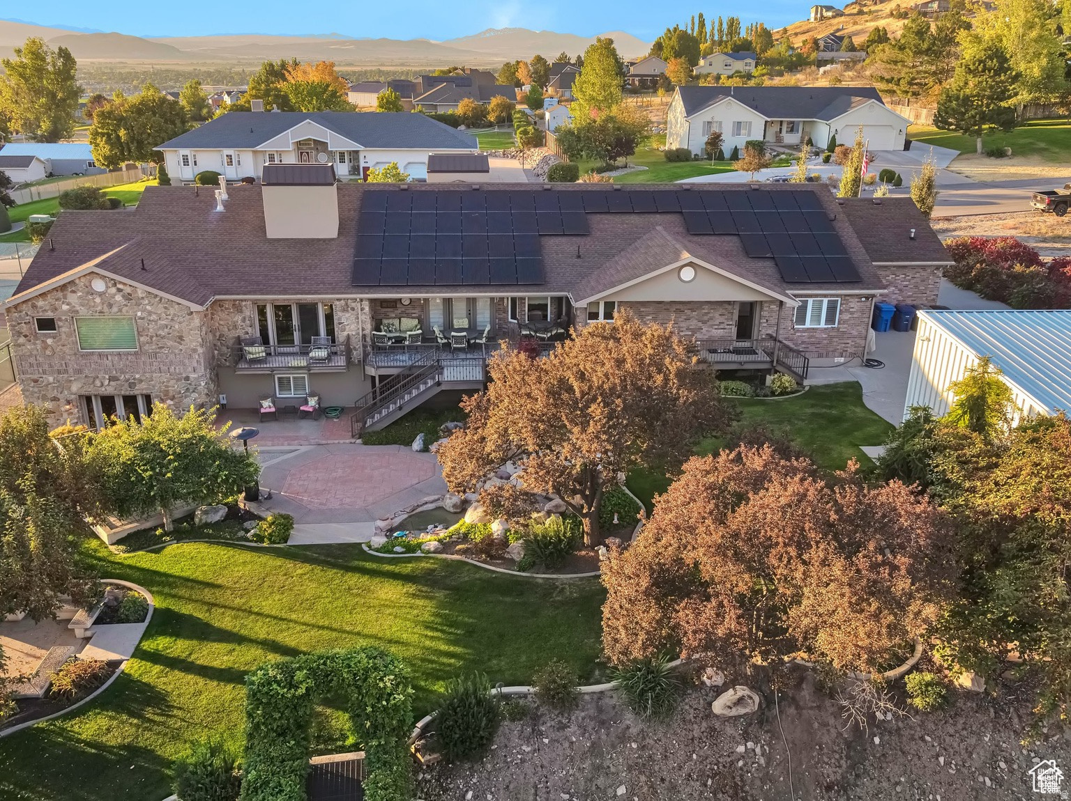 main property photo 7