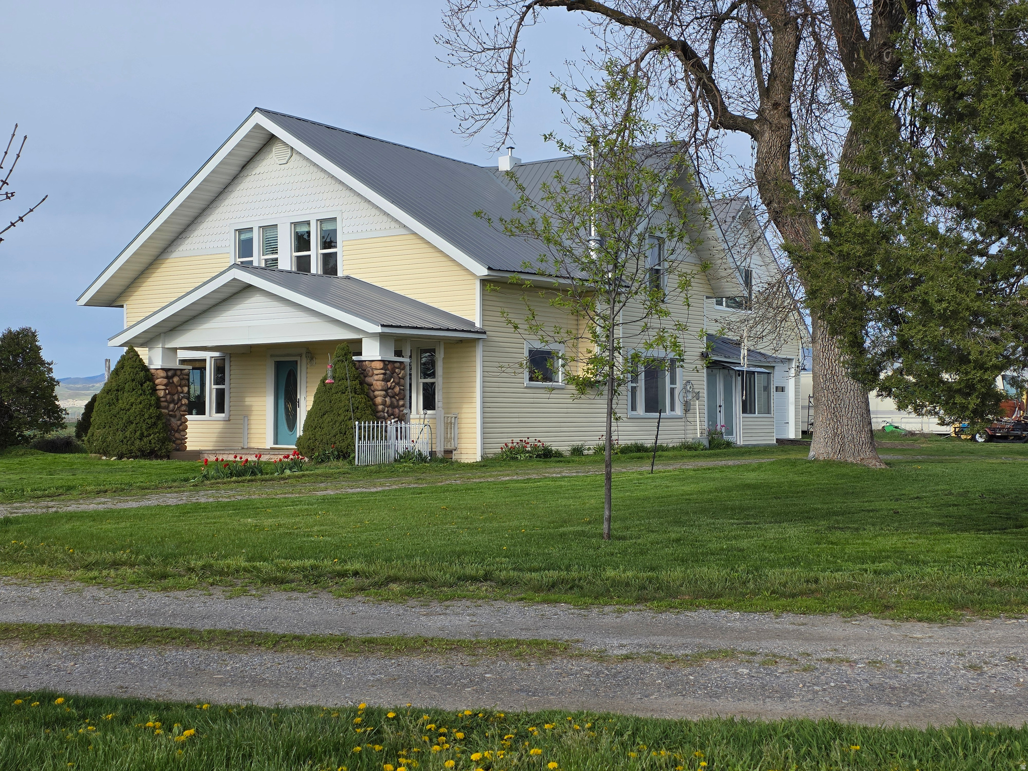 main property photo 2