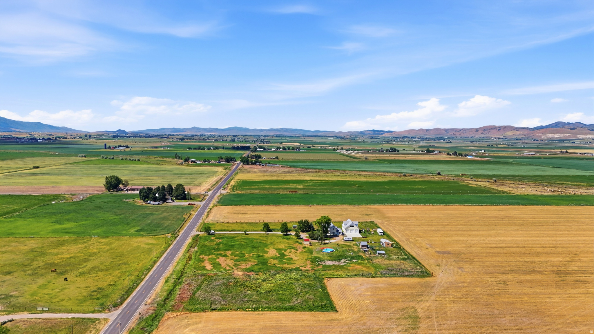 main property photo 39