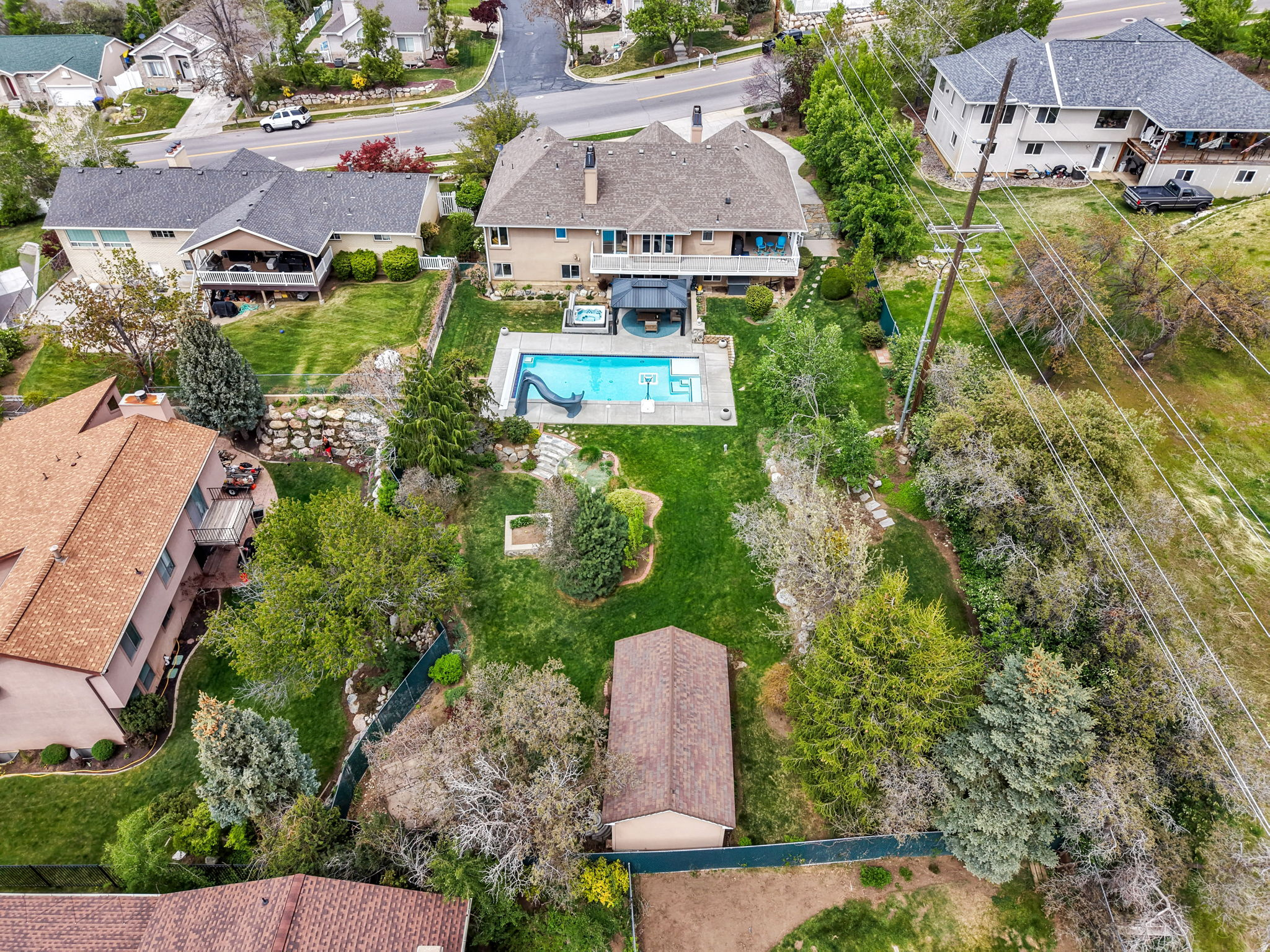 main property photo 48