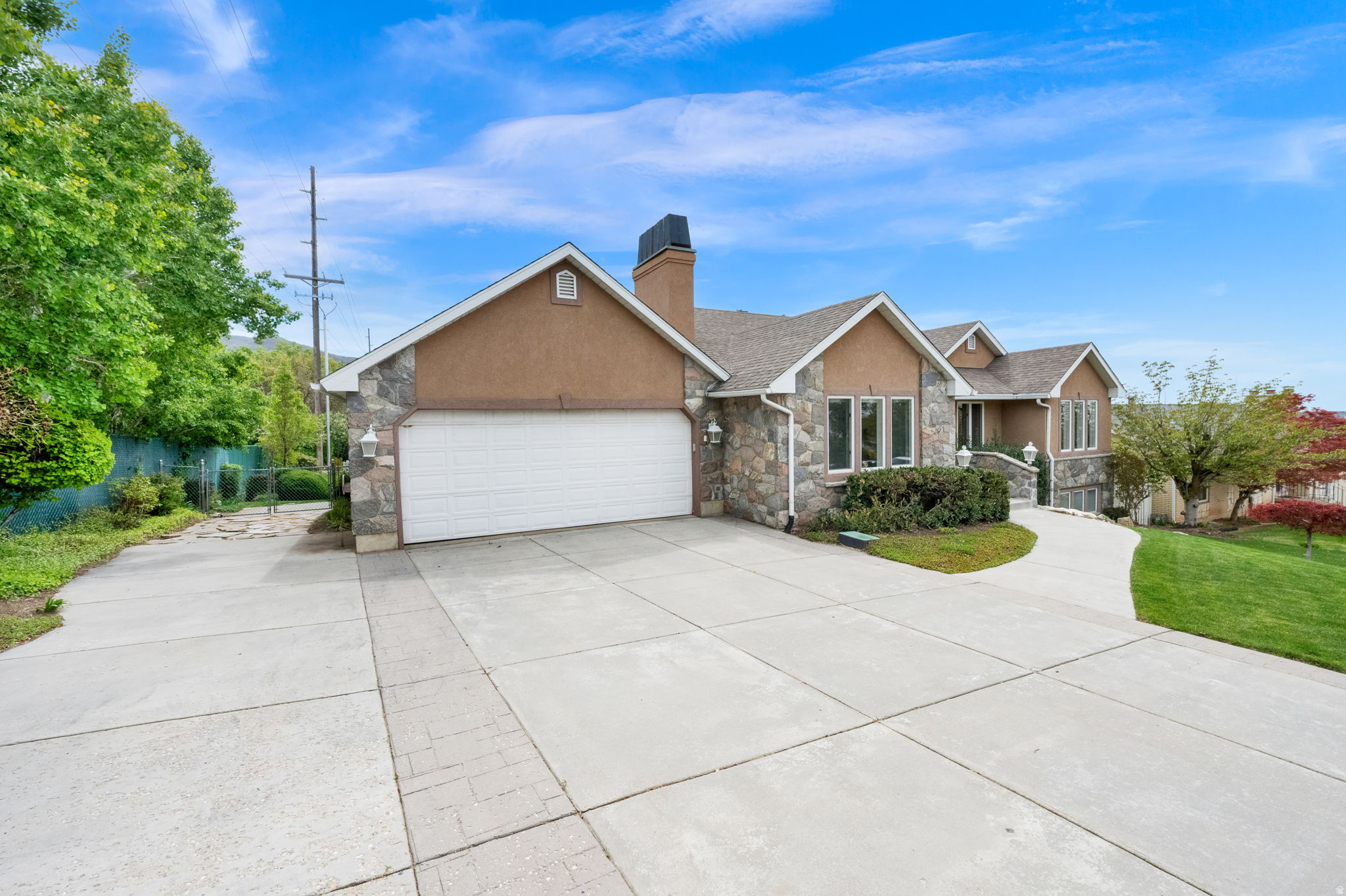 main property photo 54