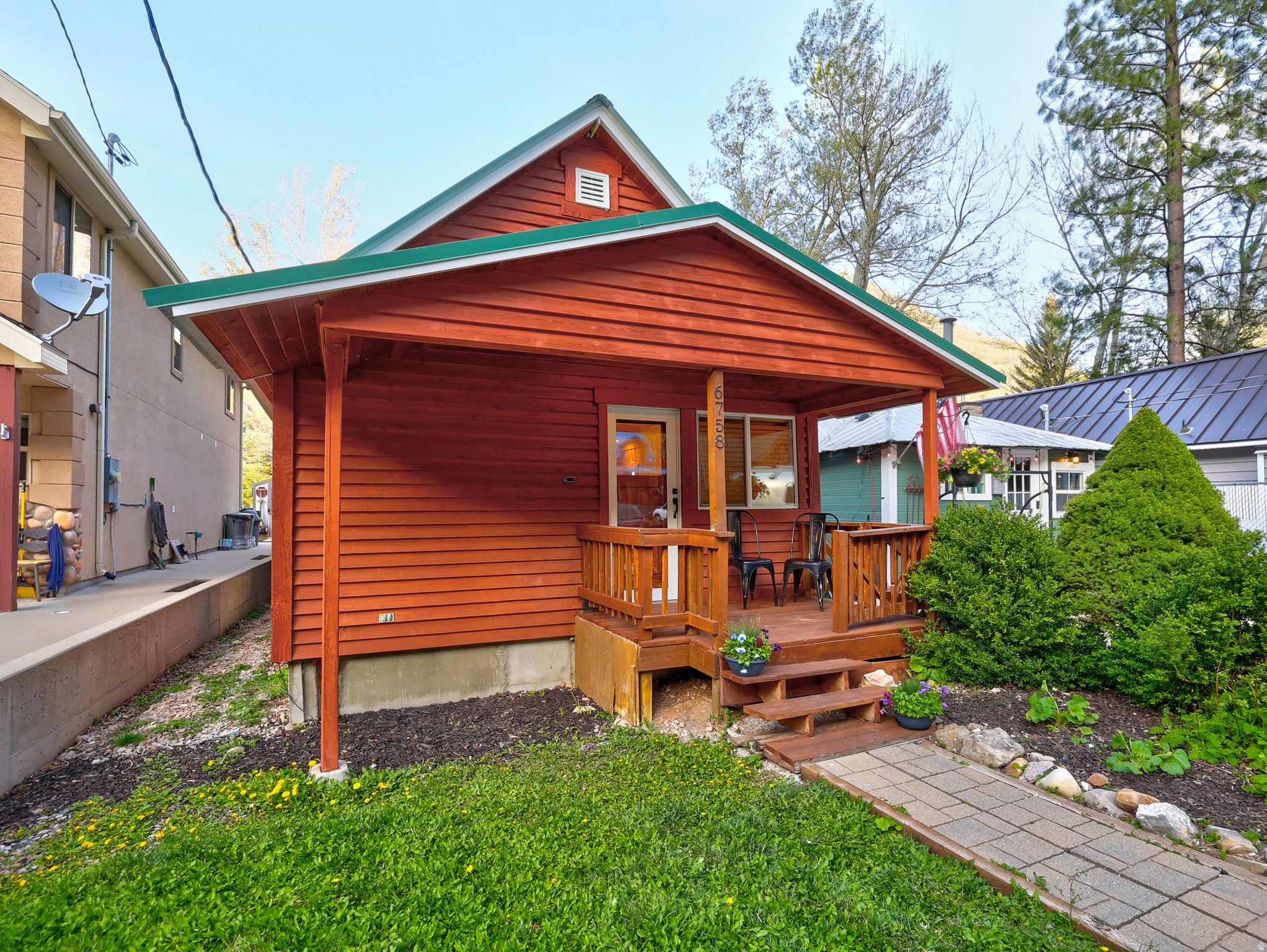 main property photo 13