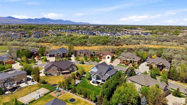 main property photo 67