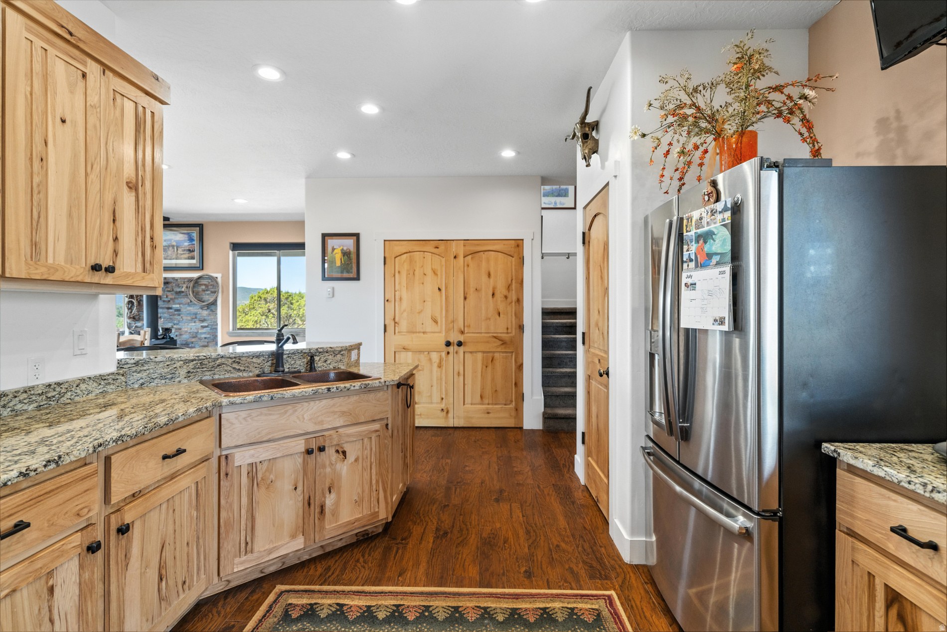 main property photo 9