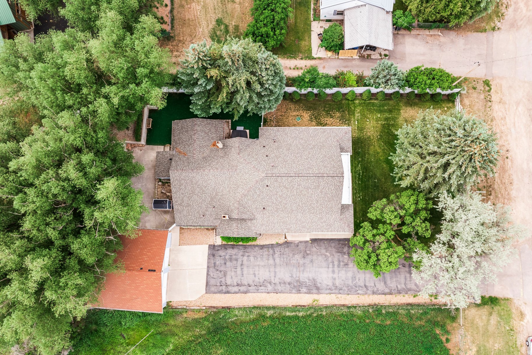 main property photo 76