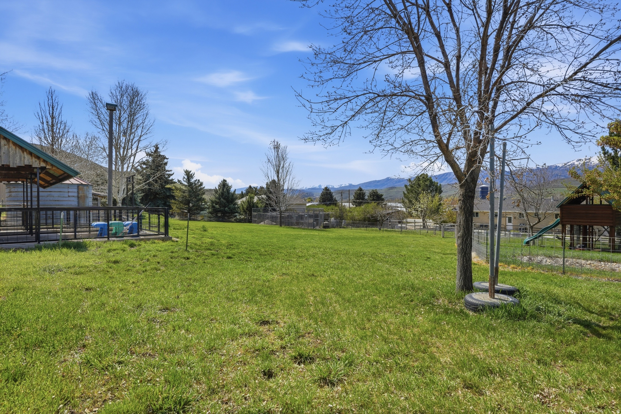 main property photo 50