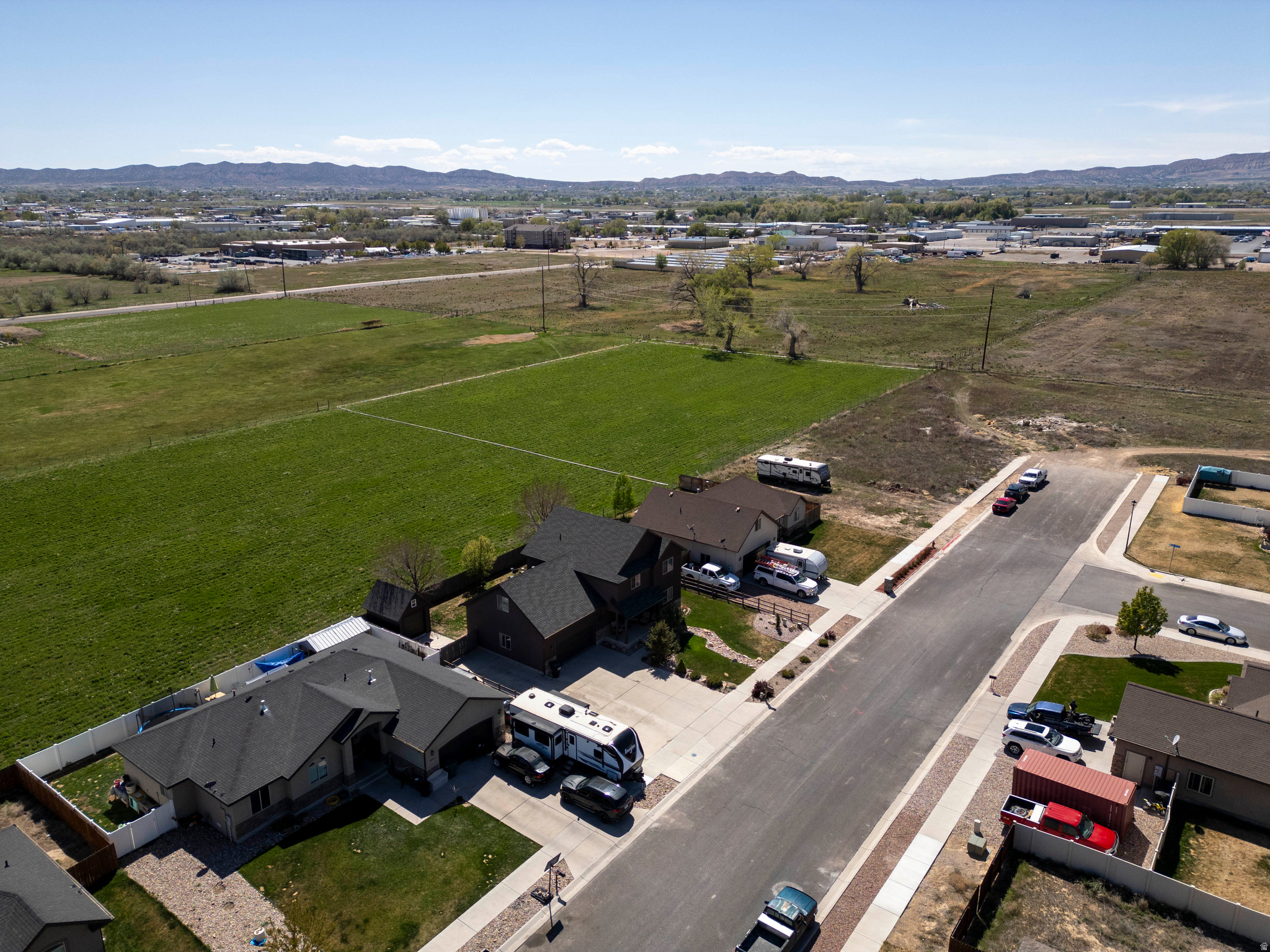 main property photo 25