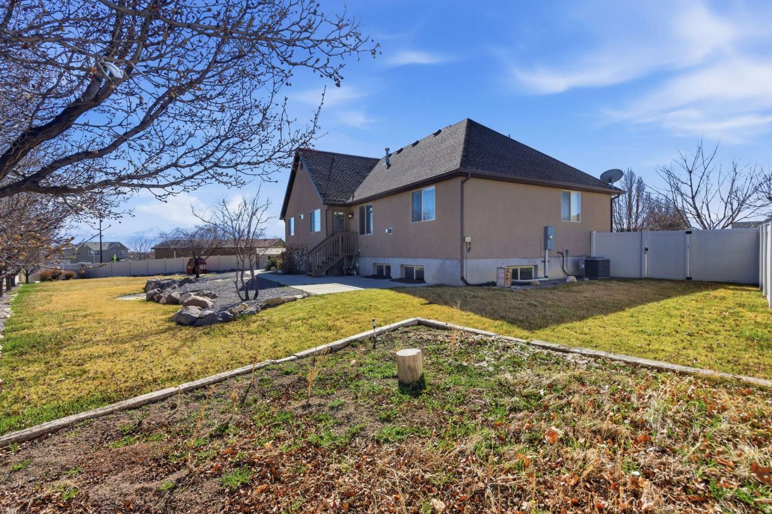 main property photo 53
