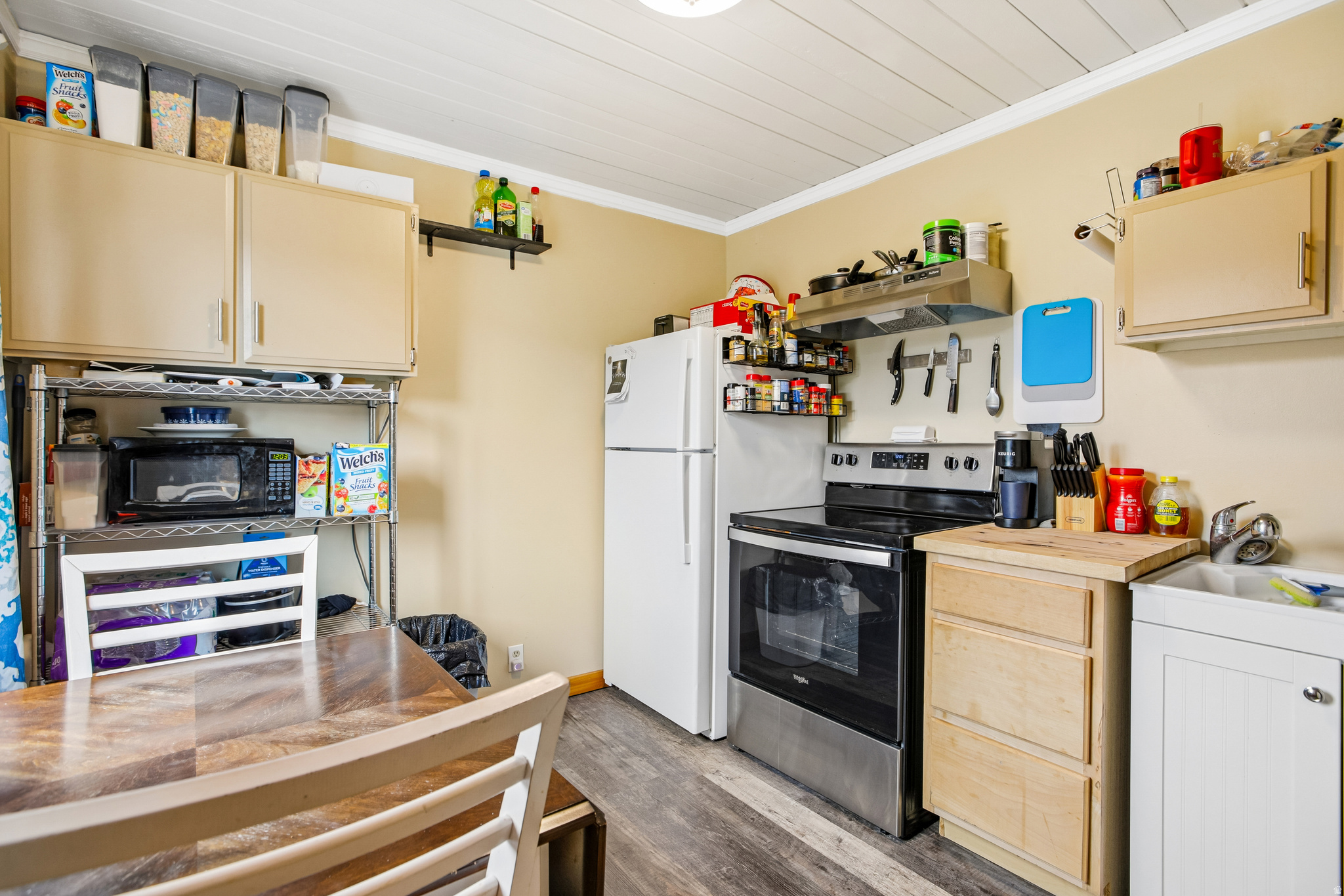 main property photo 10