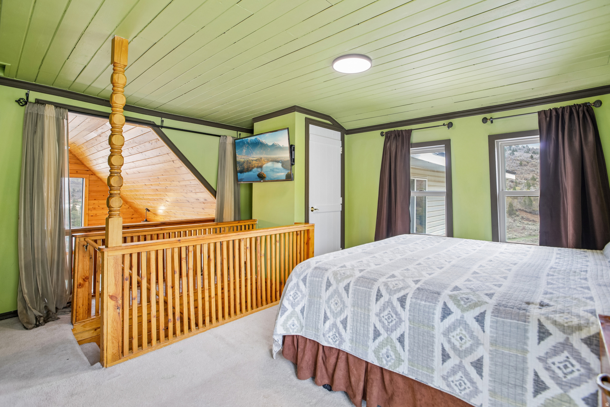 main property photo 31