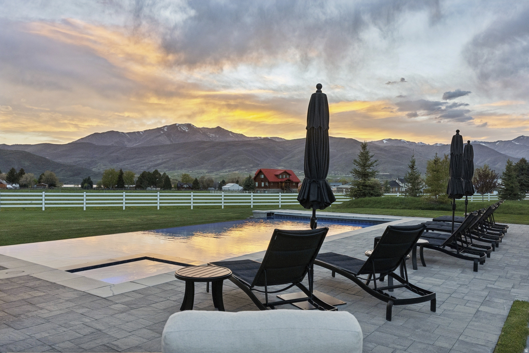 main property photo 60