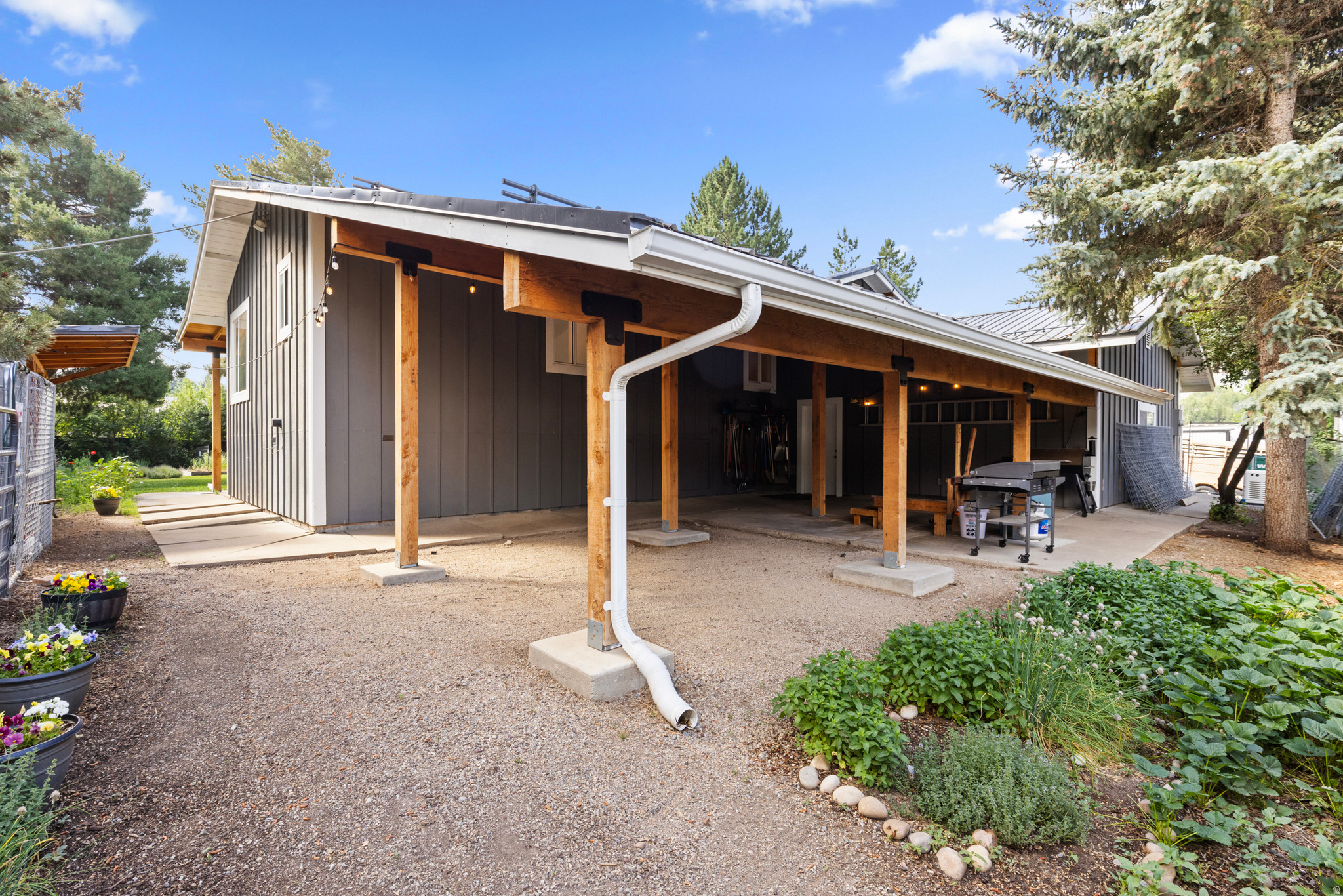 main property photo 70
