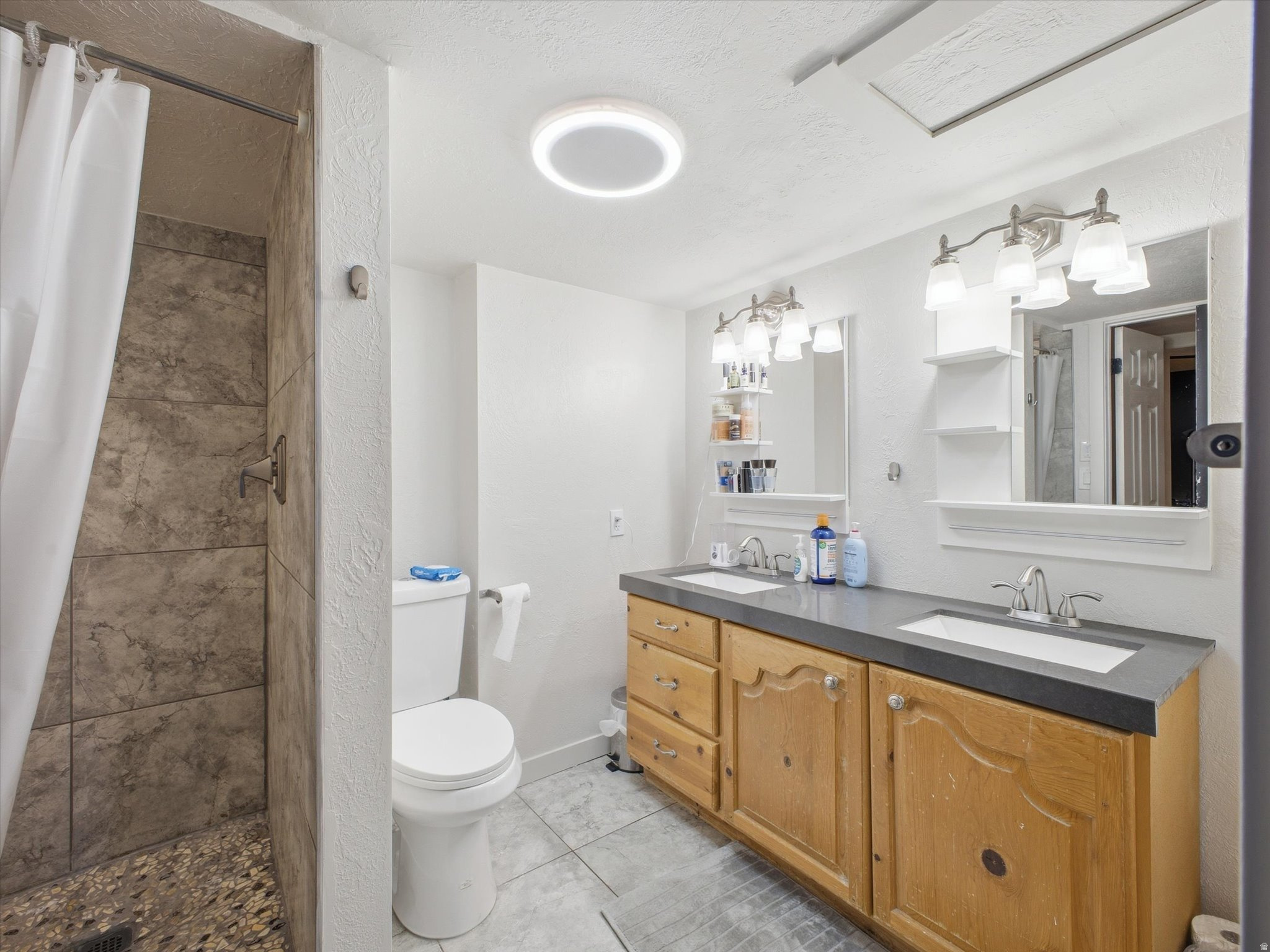 main property photo 19