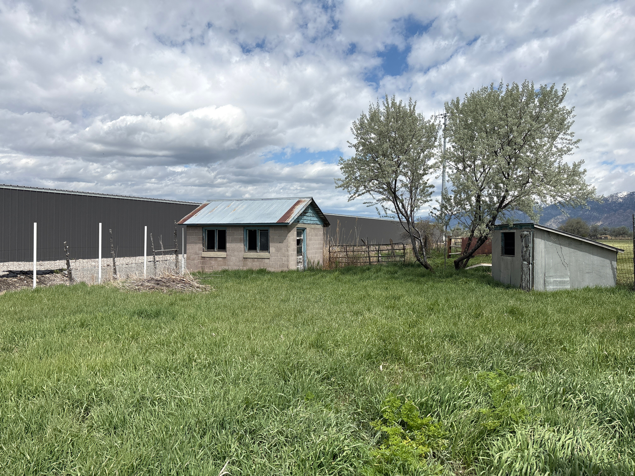 main property photo 27
