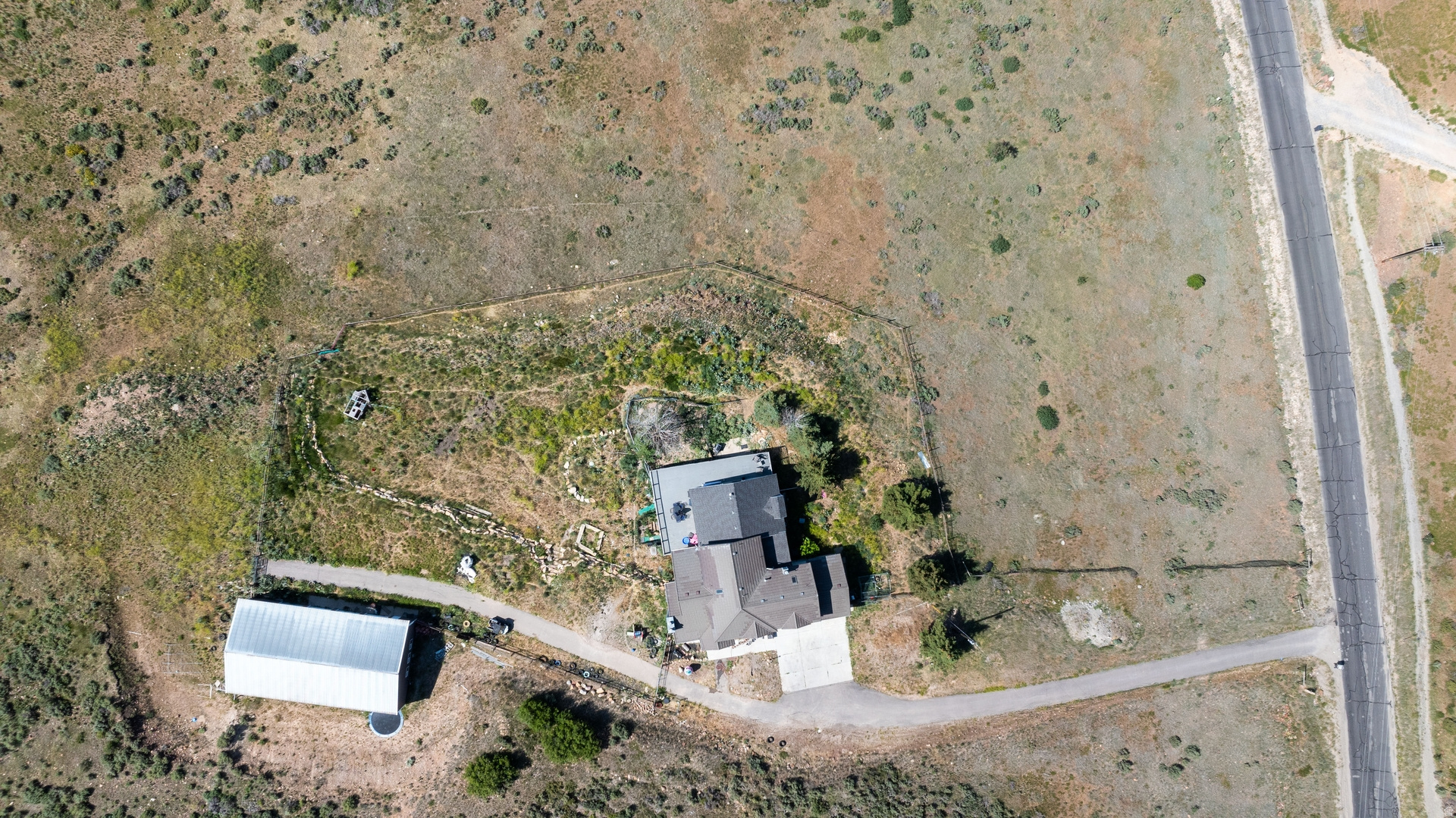 main property photo 32