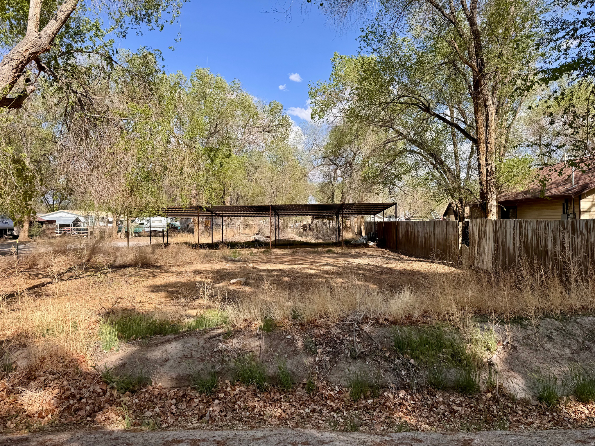 main property photo 11